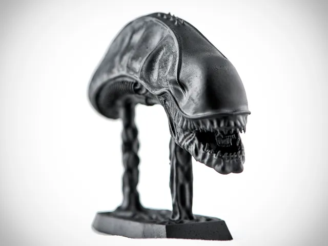Alien Xenomorph Head