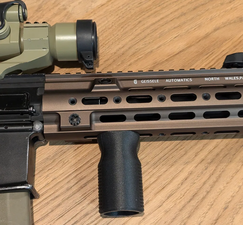 Geissele SMR vertical grip - perfect fit by Holgin | Download free