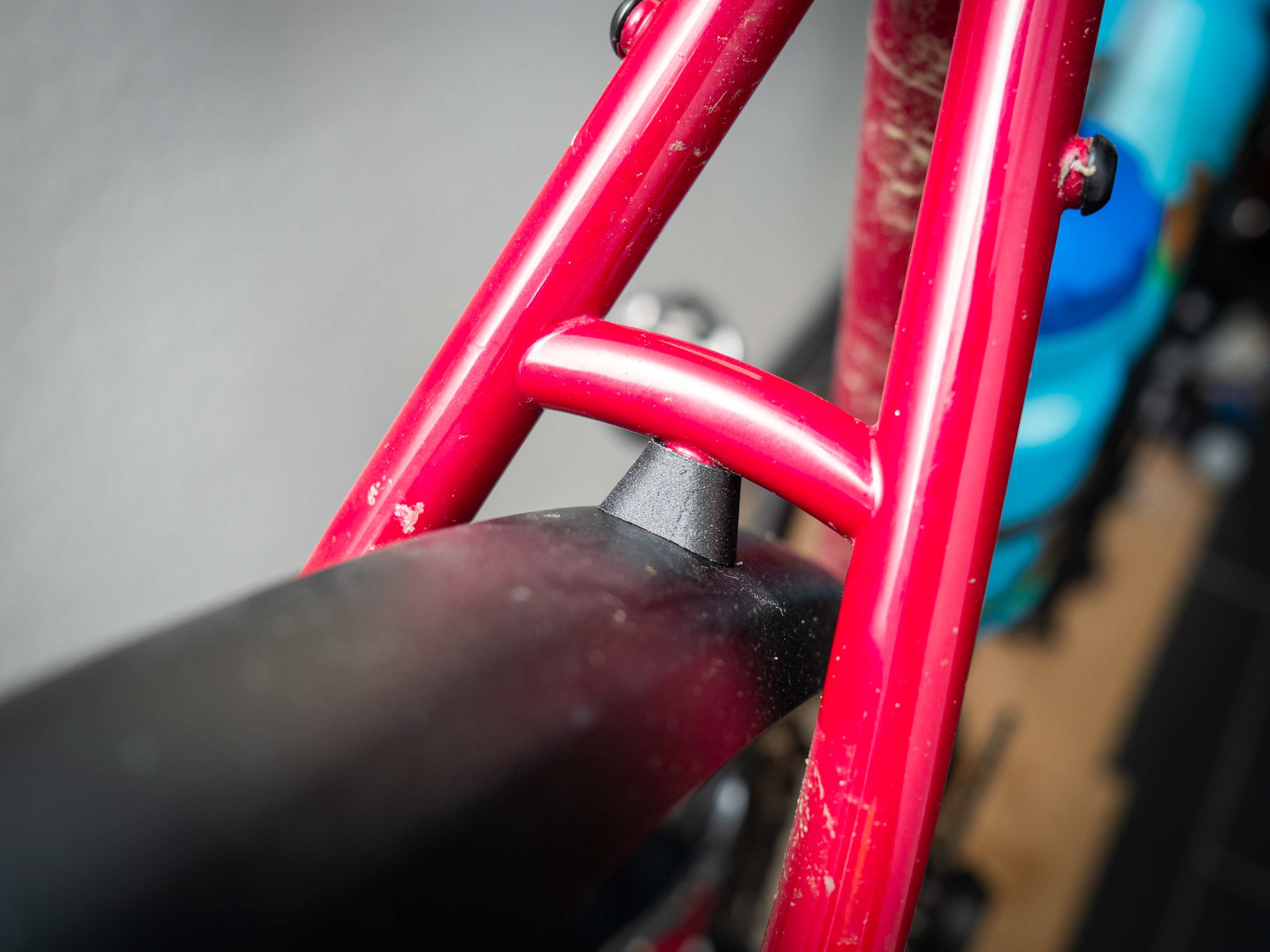 Rear frame spacer for SKS Bluemels Prime 45 28" bike fender/mudguard