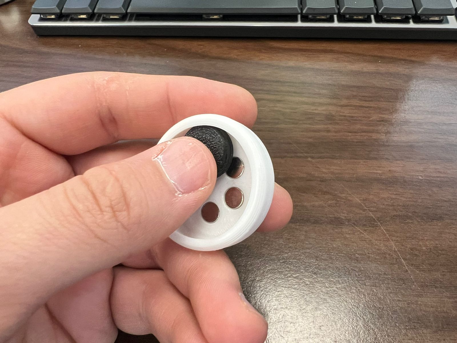 Magnetic Fidget Roller