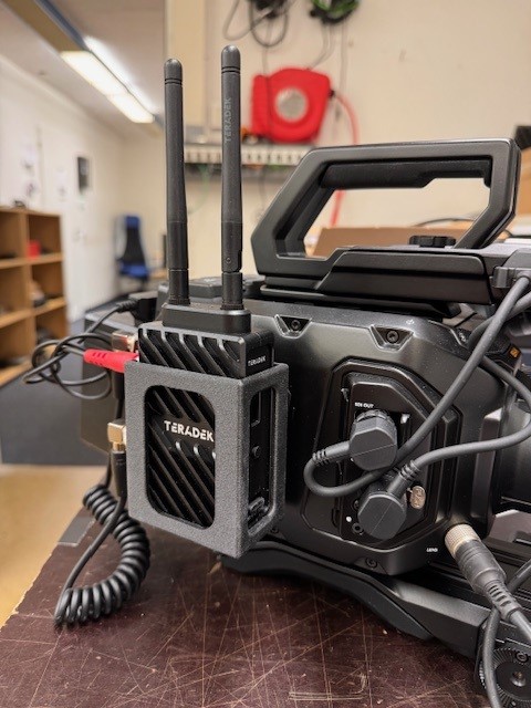 Teradek Bold 6 Transmitter holder für Blackmagic URSA