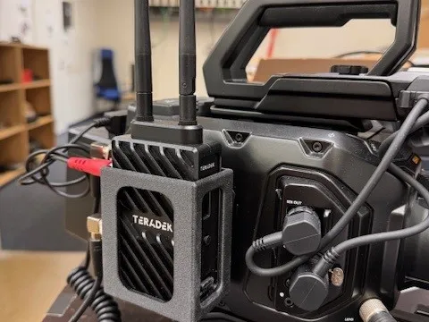 Teradek Bold 6 Transmitter holder für Blackmagic URSA