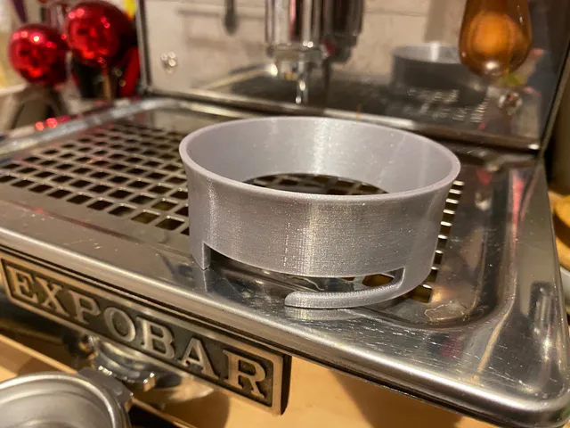 E61 Dosing funnel