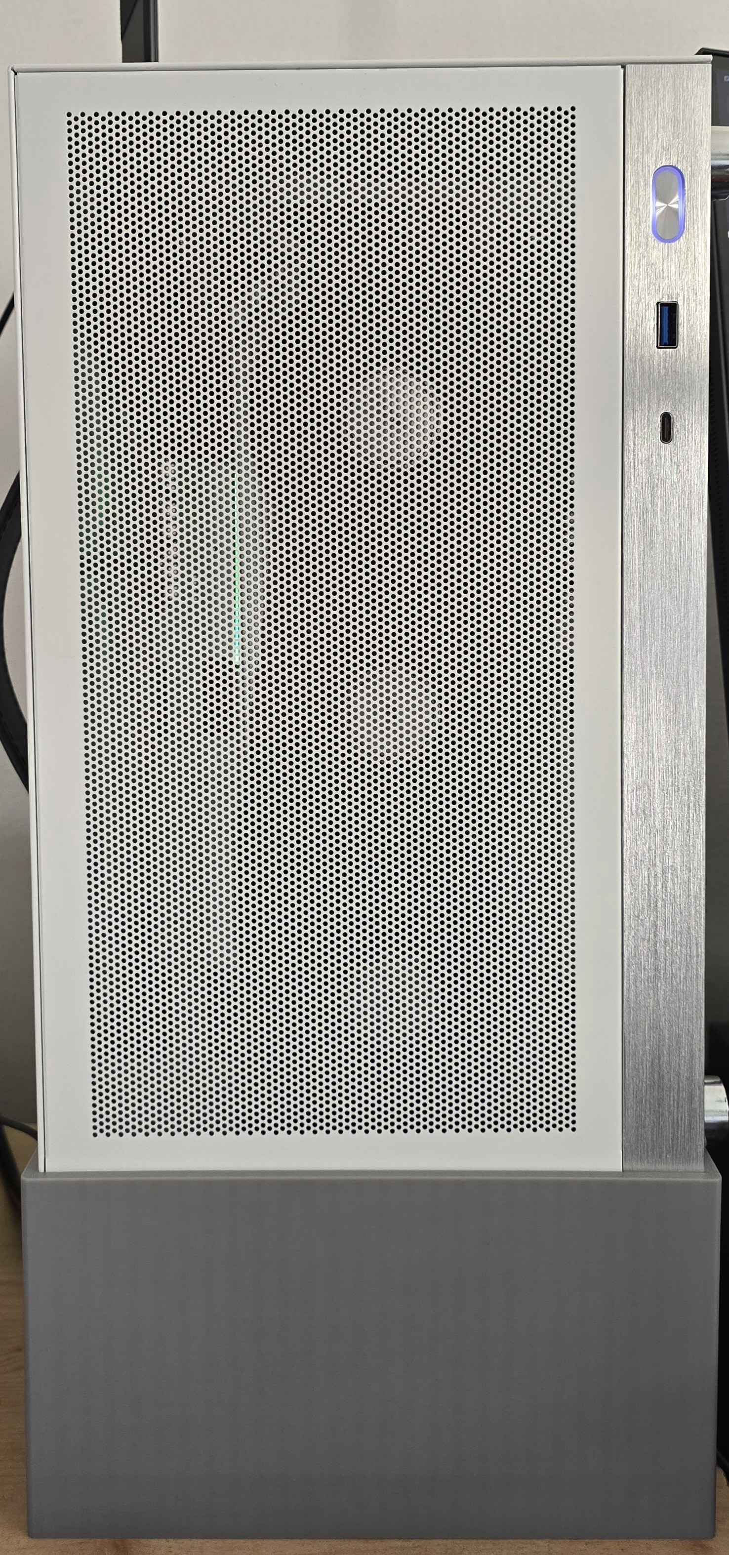 V2 - S400 Mini-ITX Case  - (Inspired by FormD) Vertical Stand