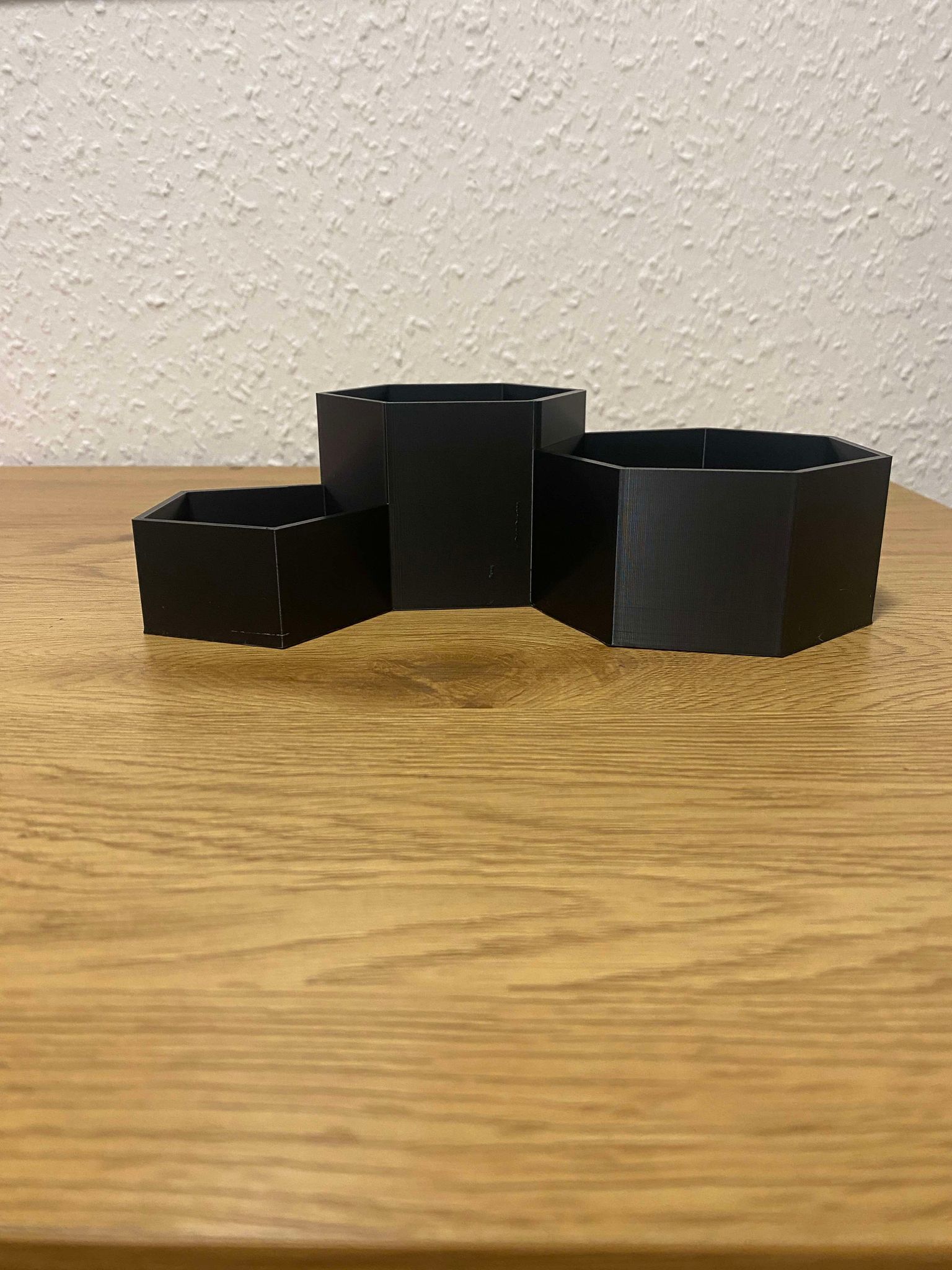Elegant geometric sorting tray / holder — thumbnail 2