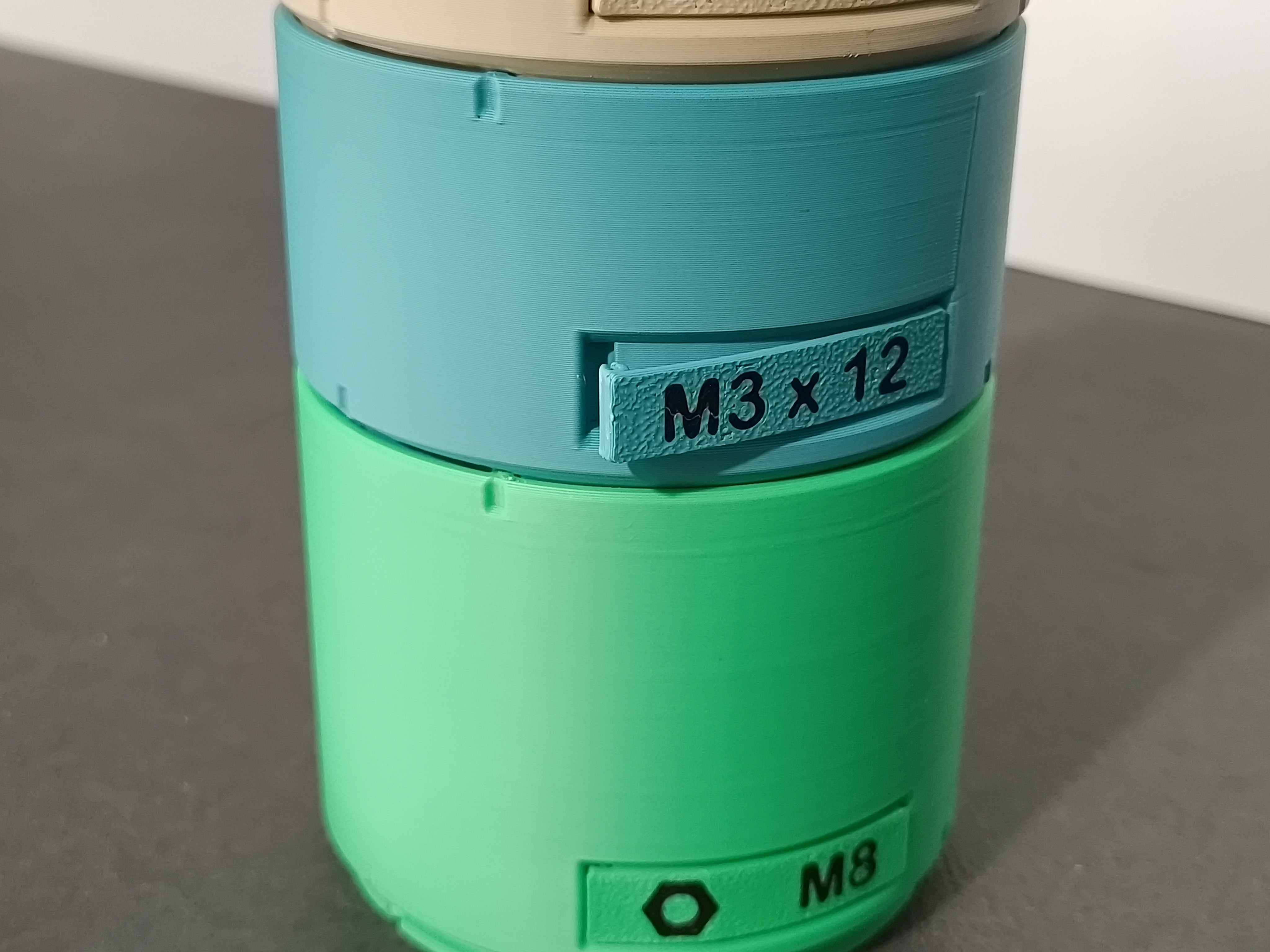 Cylindrical Stackable Containers: Organize Your Loose Items with a Twist — miniatura 11