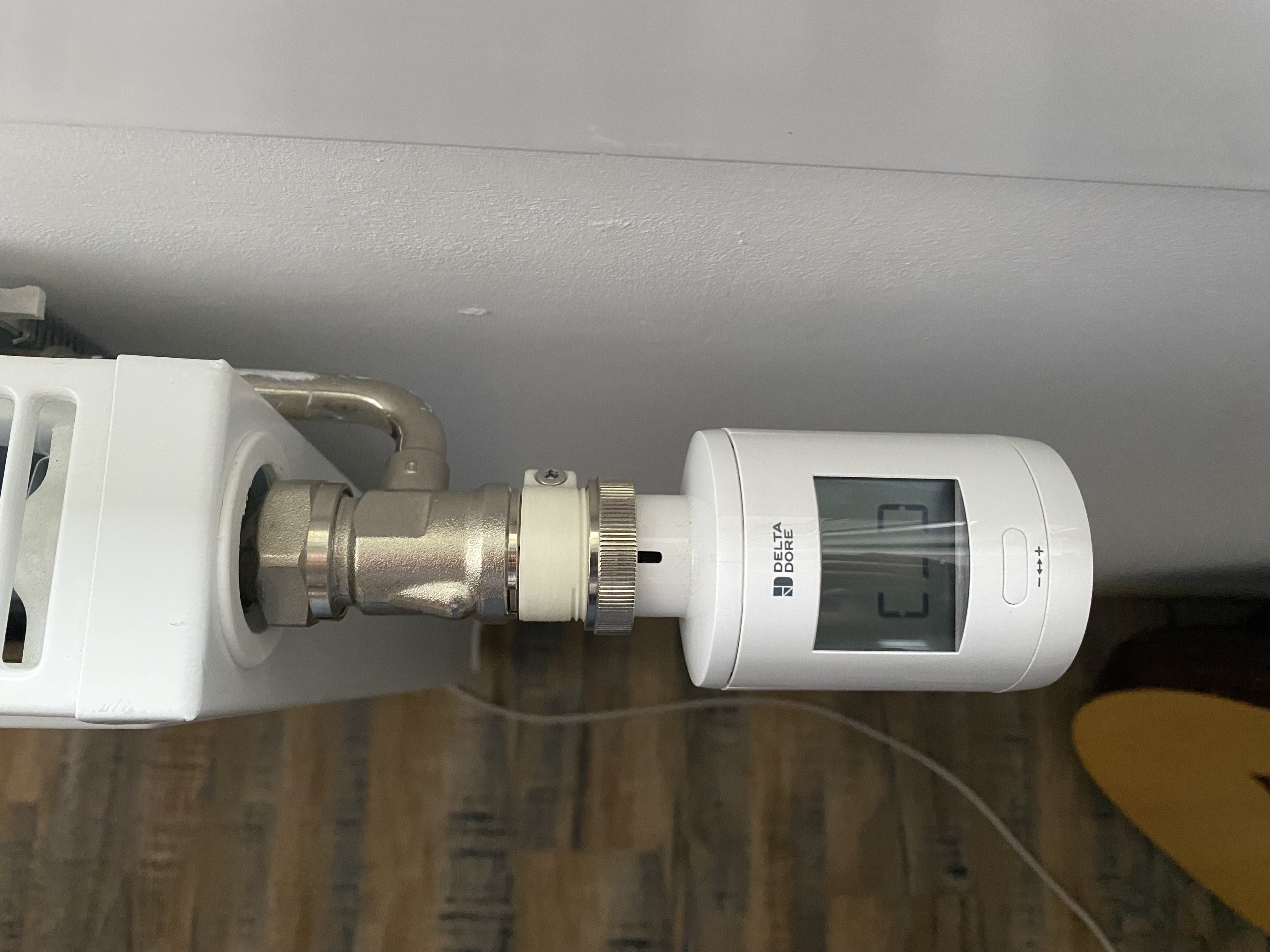 Adapter for thermostatic valves M30 x 1.5