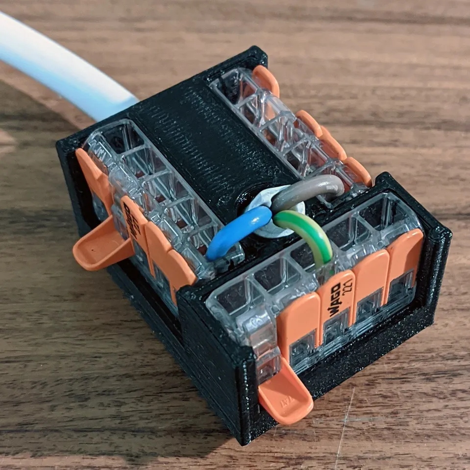 Wago 221 Connector Universal Mount by Wiseone