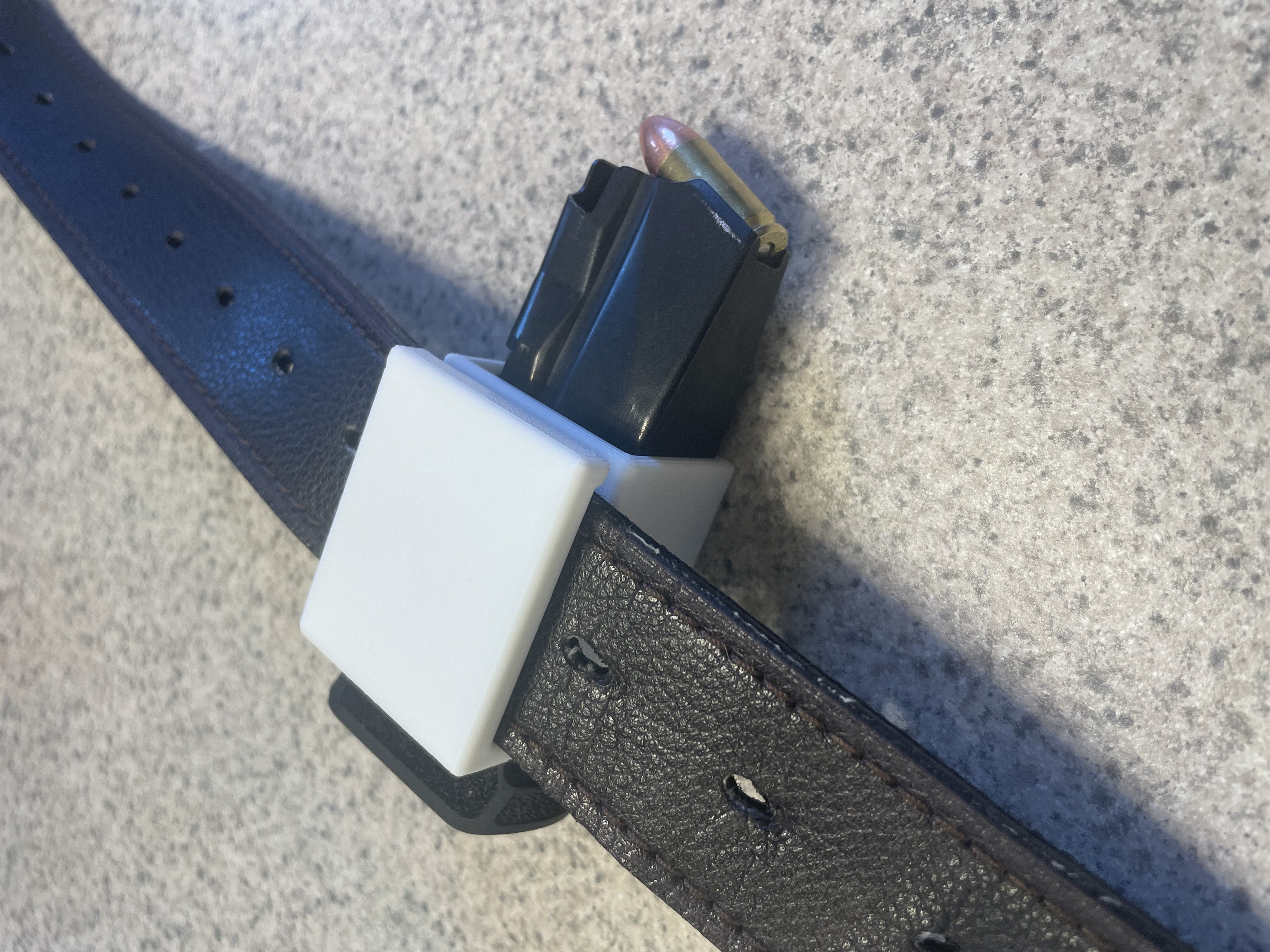 Mag holder for sig sauer p365