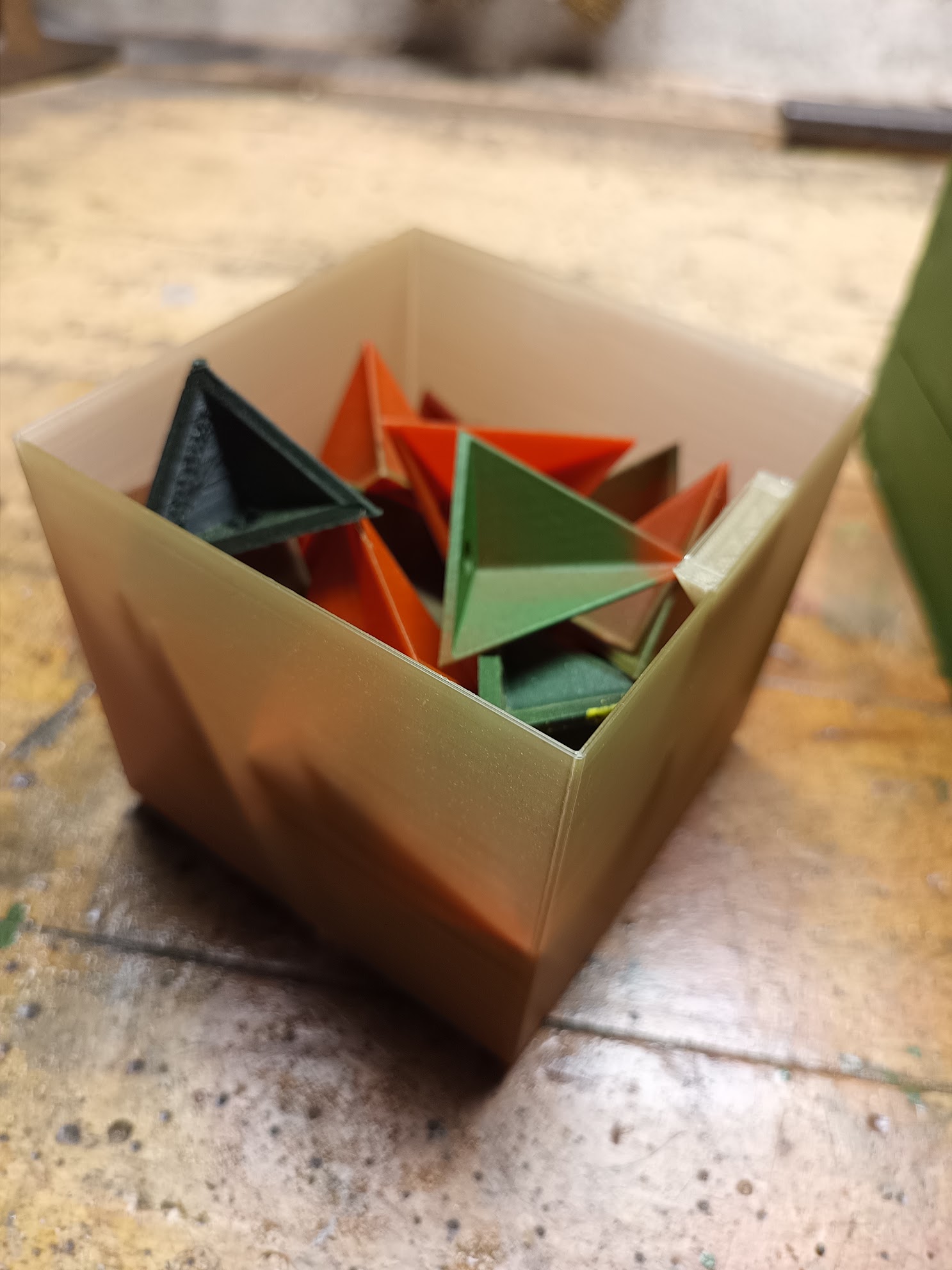 2x2 box on 50 mm grid (95mm)