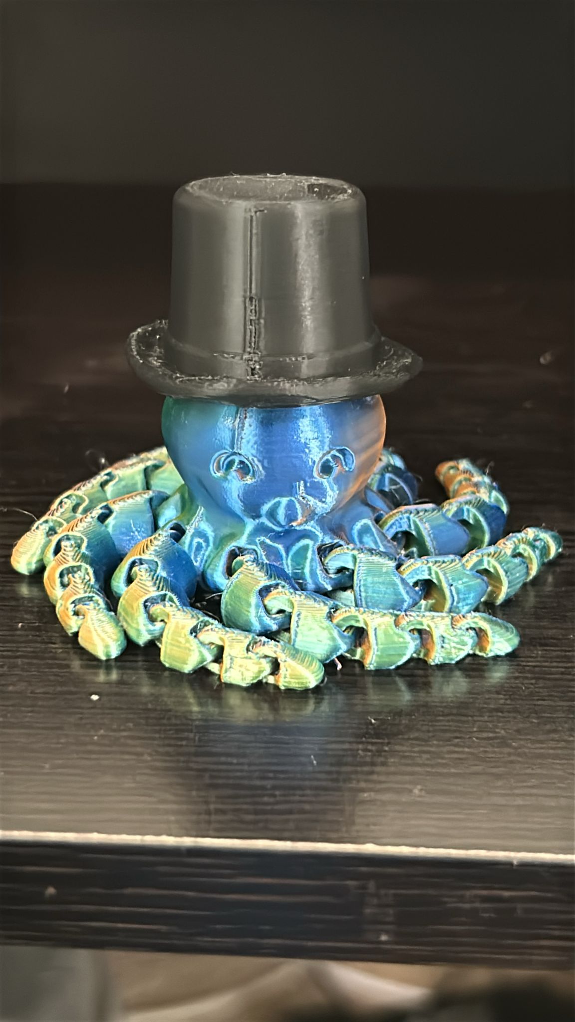 Flexi Octopus with a Top Hat