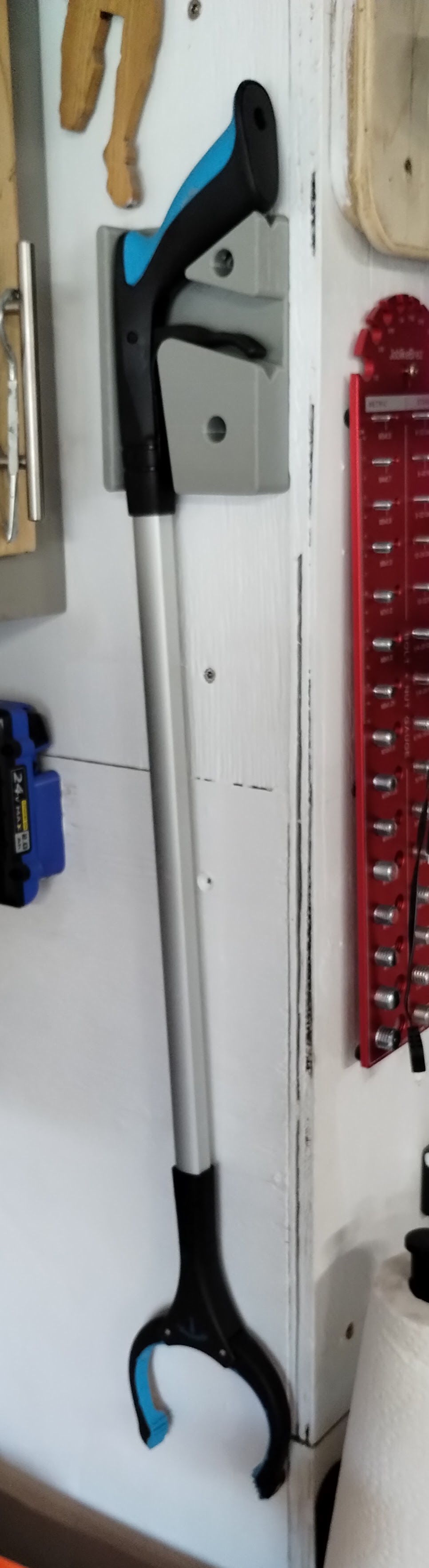 Costco grabber wall mount bracket