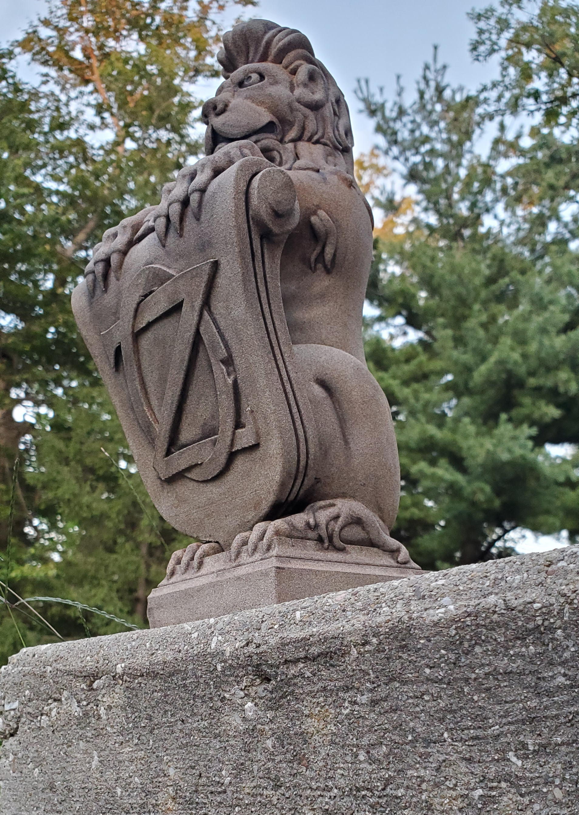 Return to Oz Stone Lion Statue / Gargoyle from The Ruined Emerald City