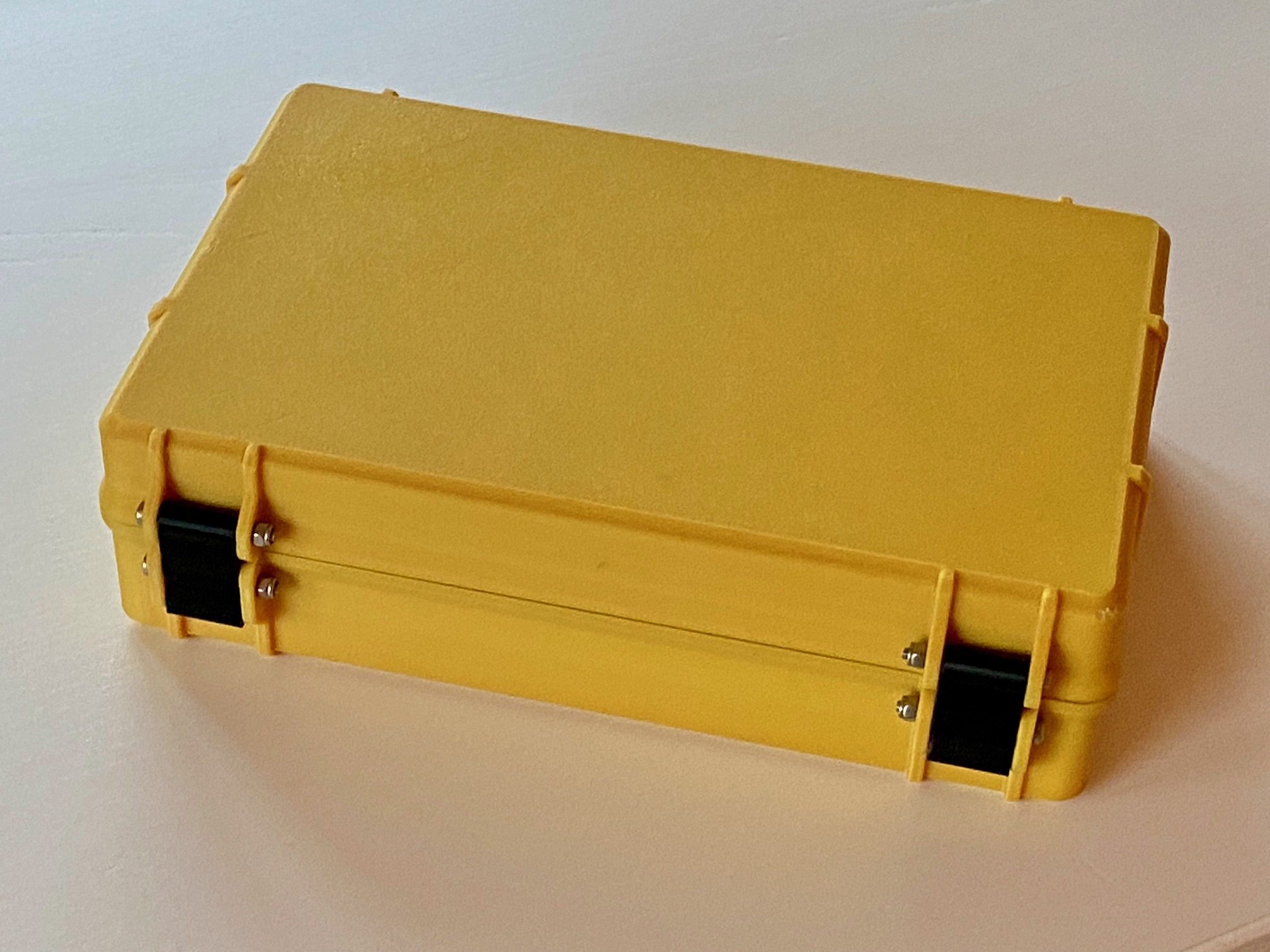 Miniatura 3 do modelo 3D Rugged tool box for bits