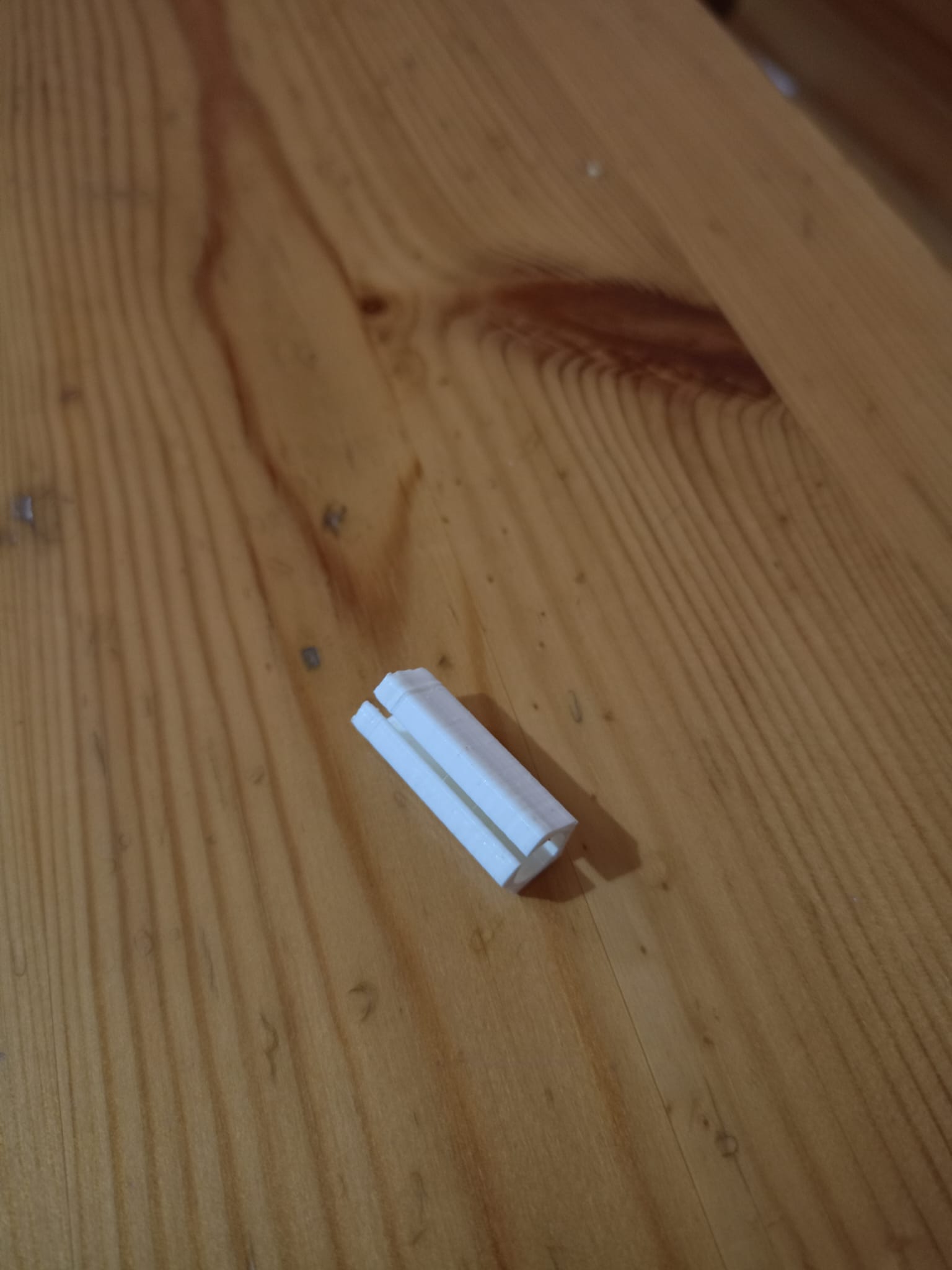 Anti-rolling  Pencil — thumbnail 2