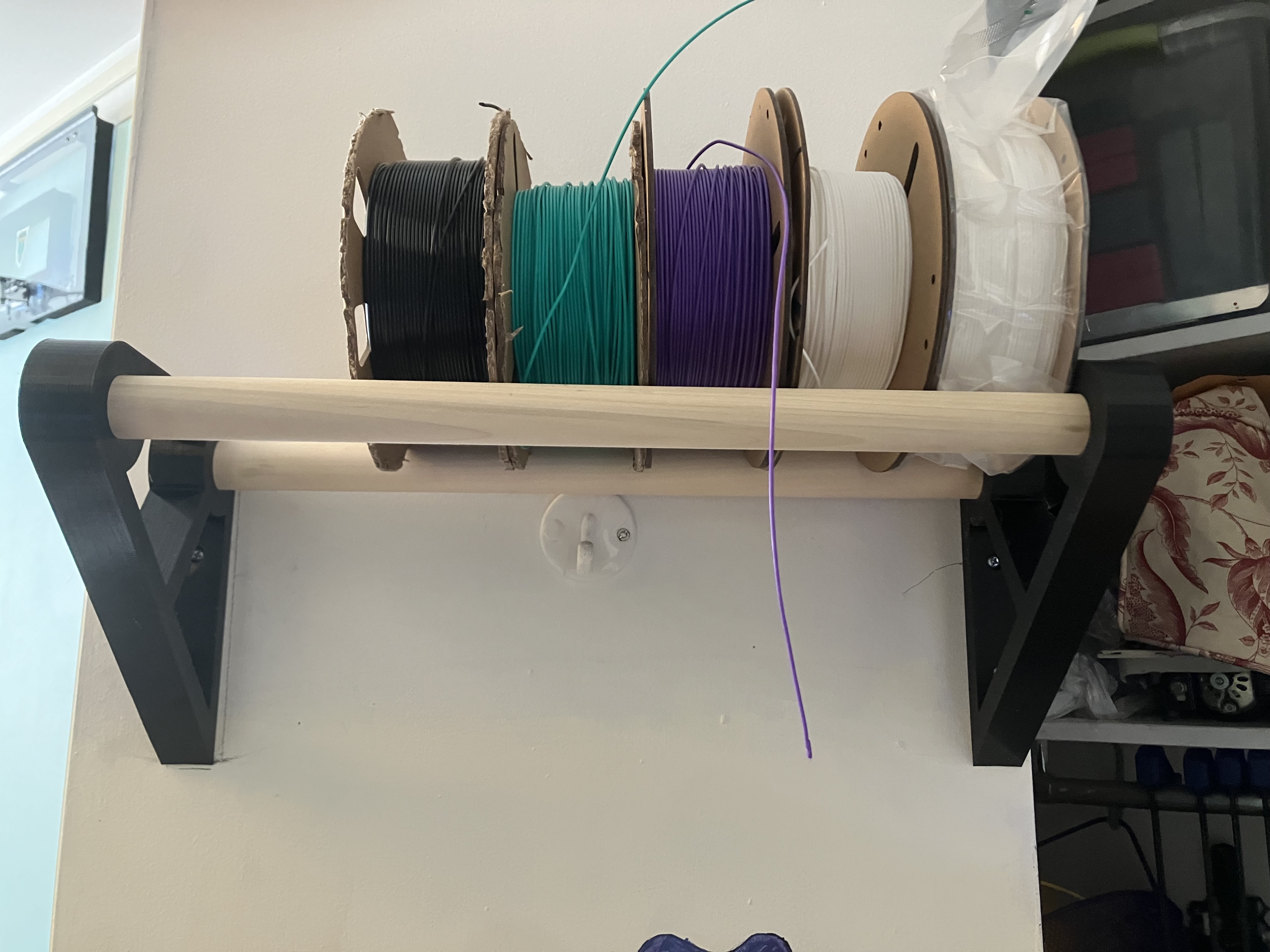 Filament shelf par Pastanod Téléchargez gratuitement un modèle STL