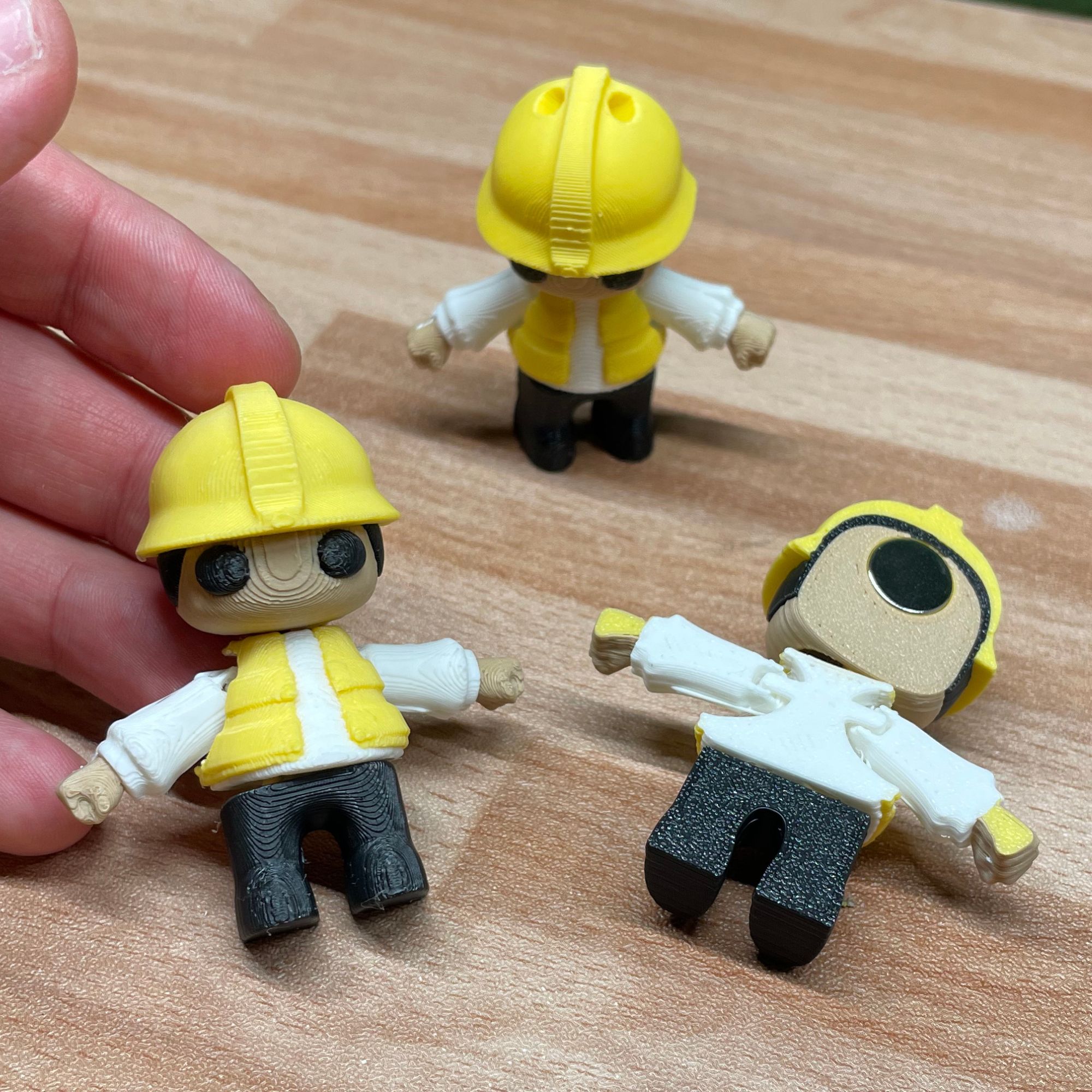 3D Printable Flexi Construction Worker — miniatura 5