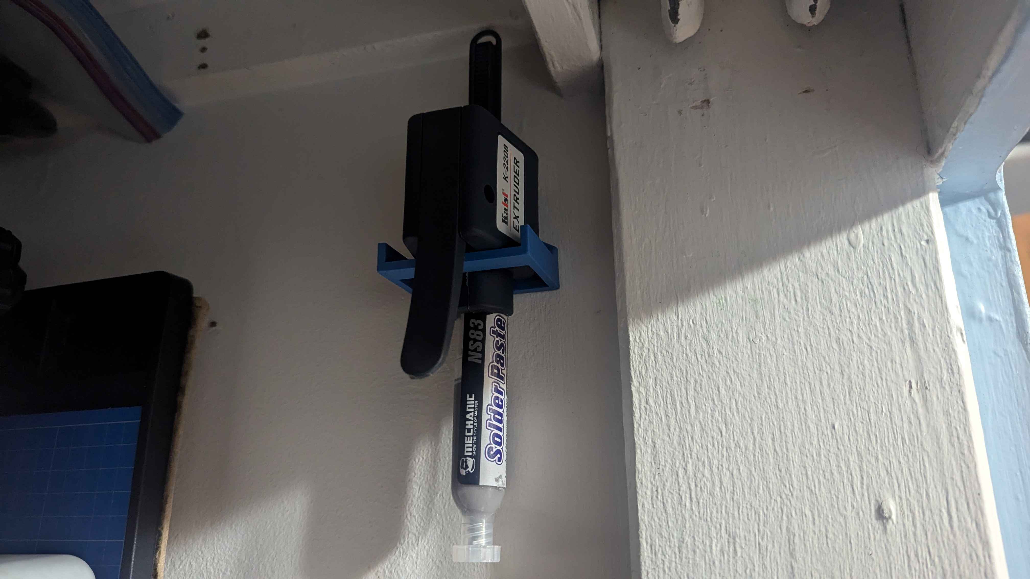 Kaisi Paste Extruder Wall Mount