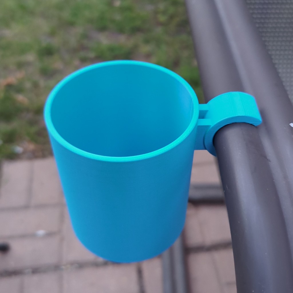 Cup Holder for 26mm Lawn Chair Arm — thumbnail 3