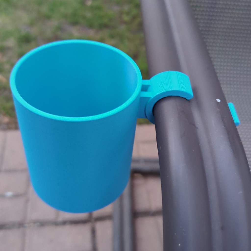 Cup Holder for 26mm Lawn Chair Arm — thumbnail 4