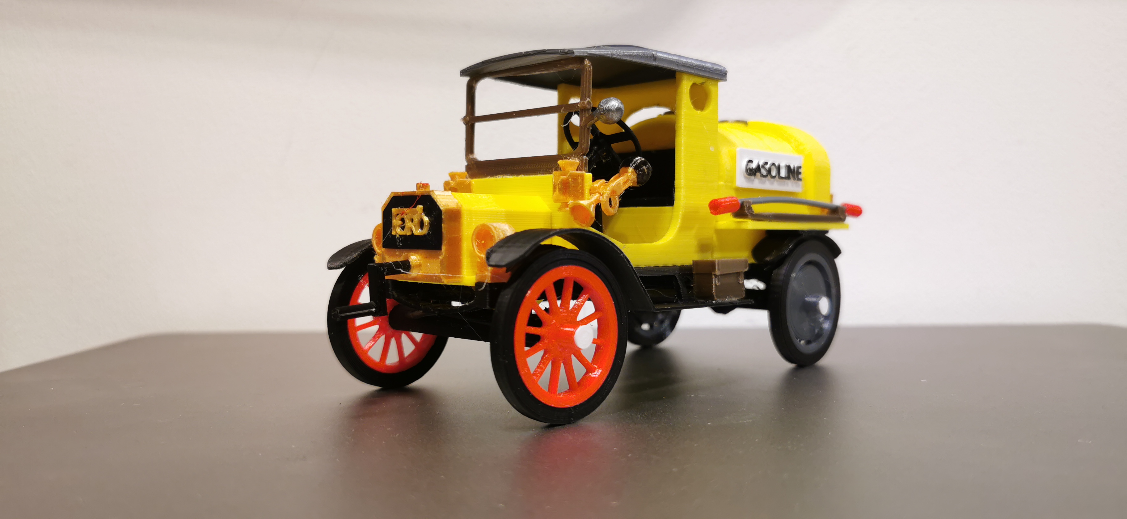 Ford-Model T Oiltruck 1927 Designer Ed van der Heijden — thumbnail 7