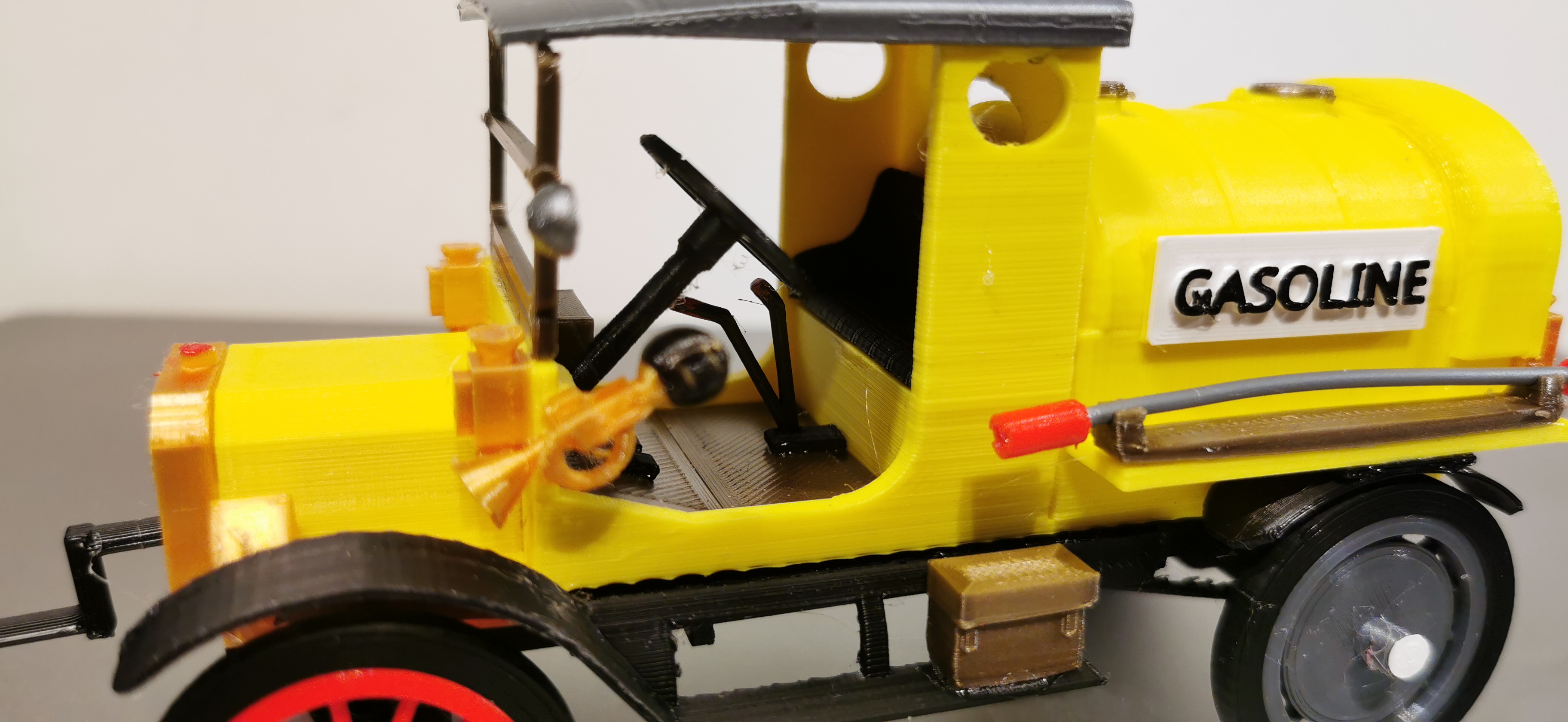 Ford-Model T Oiltruck 1927 Designer Ed van der Heijden — thumbnail 12