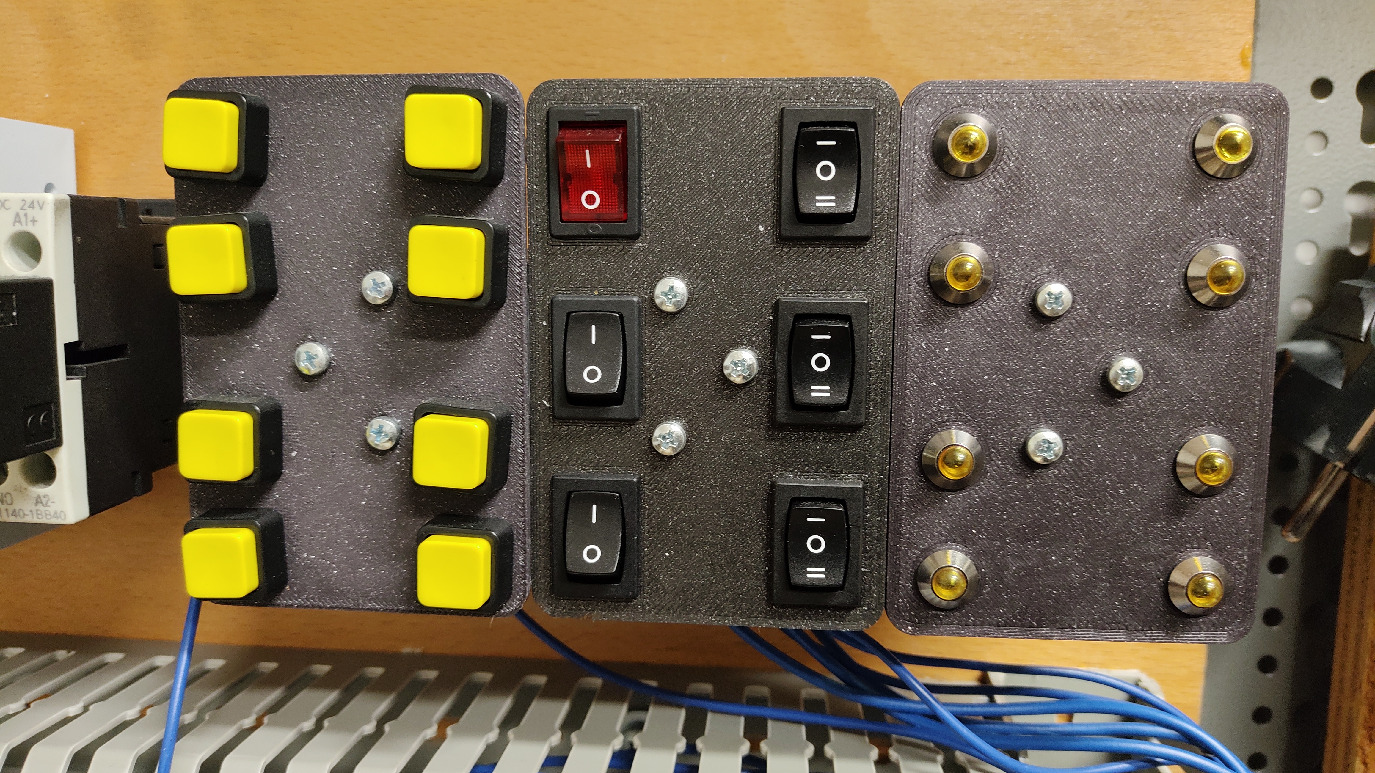 Holder for buttons and led on din rail