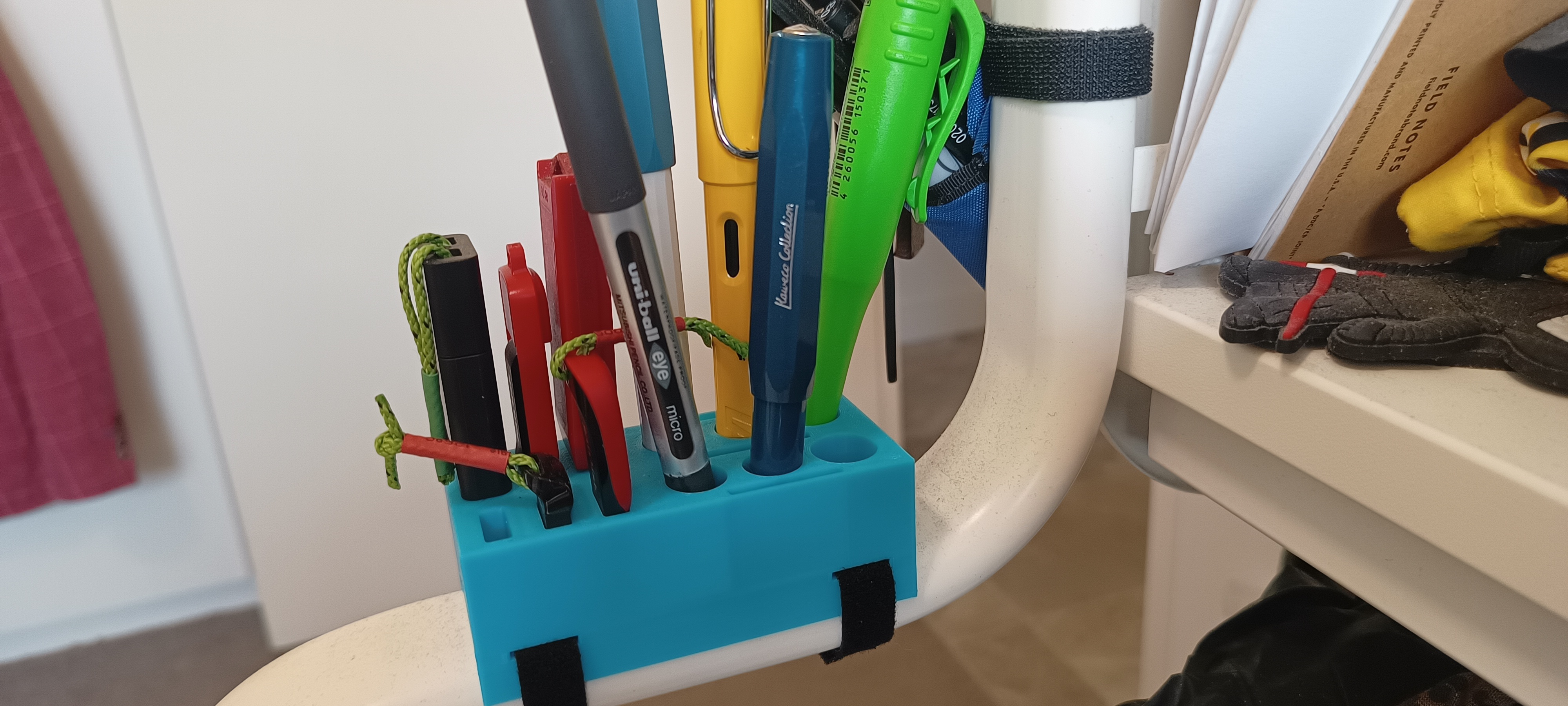 Pen, USB, SD holder for Fredde desk rail