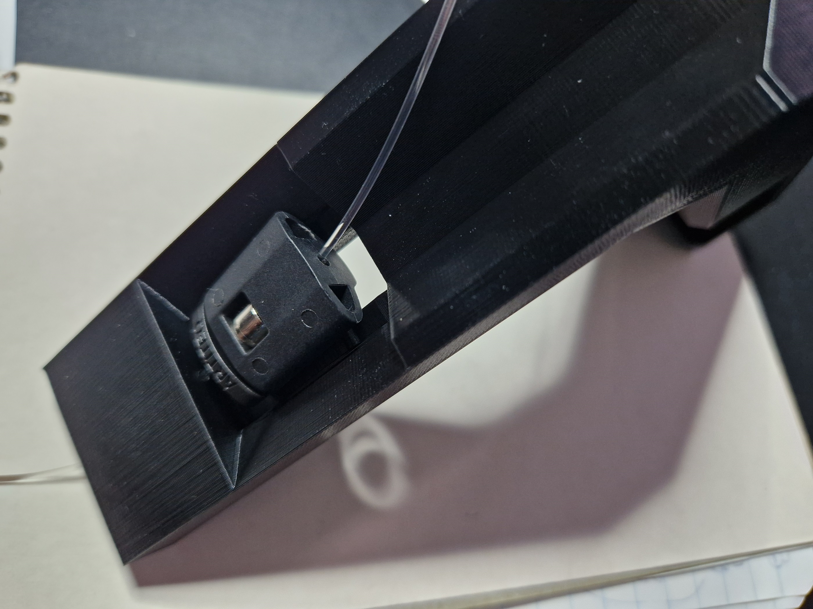 Wallhanger for Stormbreaker w/ Arti Teq Twister hanging support — thumbnail 3