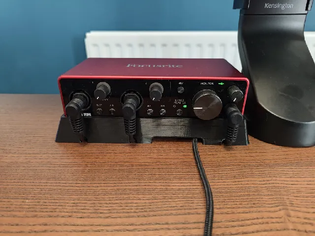 Focusrite desk stand - 2i2 3rd gen