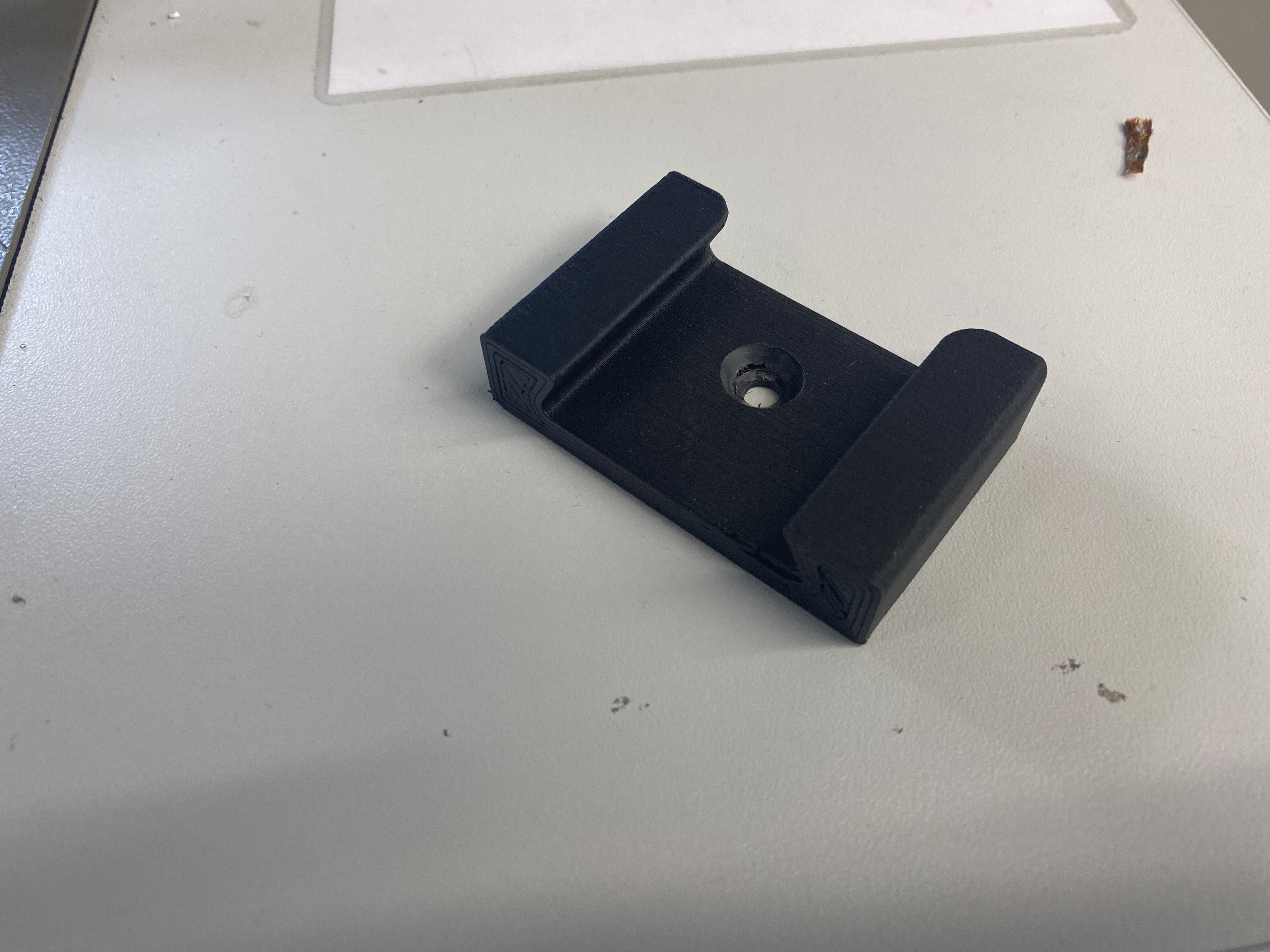 Wallmount for Sharpak blade disposal box by EverythingGlows Download