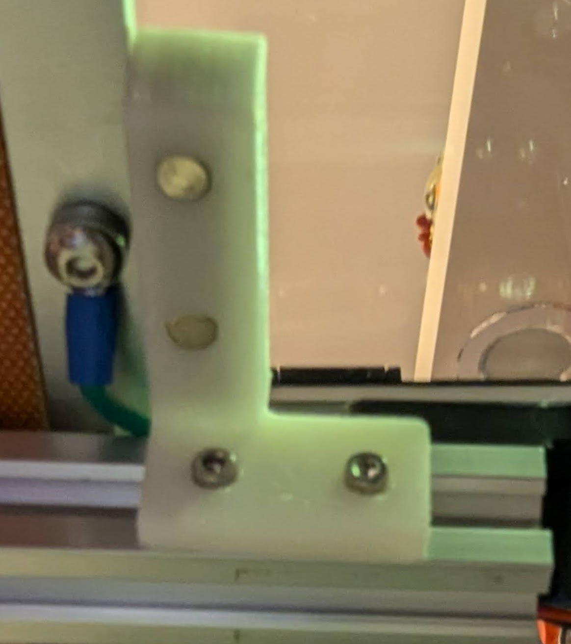 Nozzle Scrubber with a Little Bucket - Side Mount