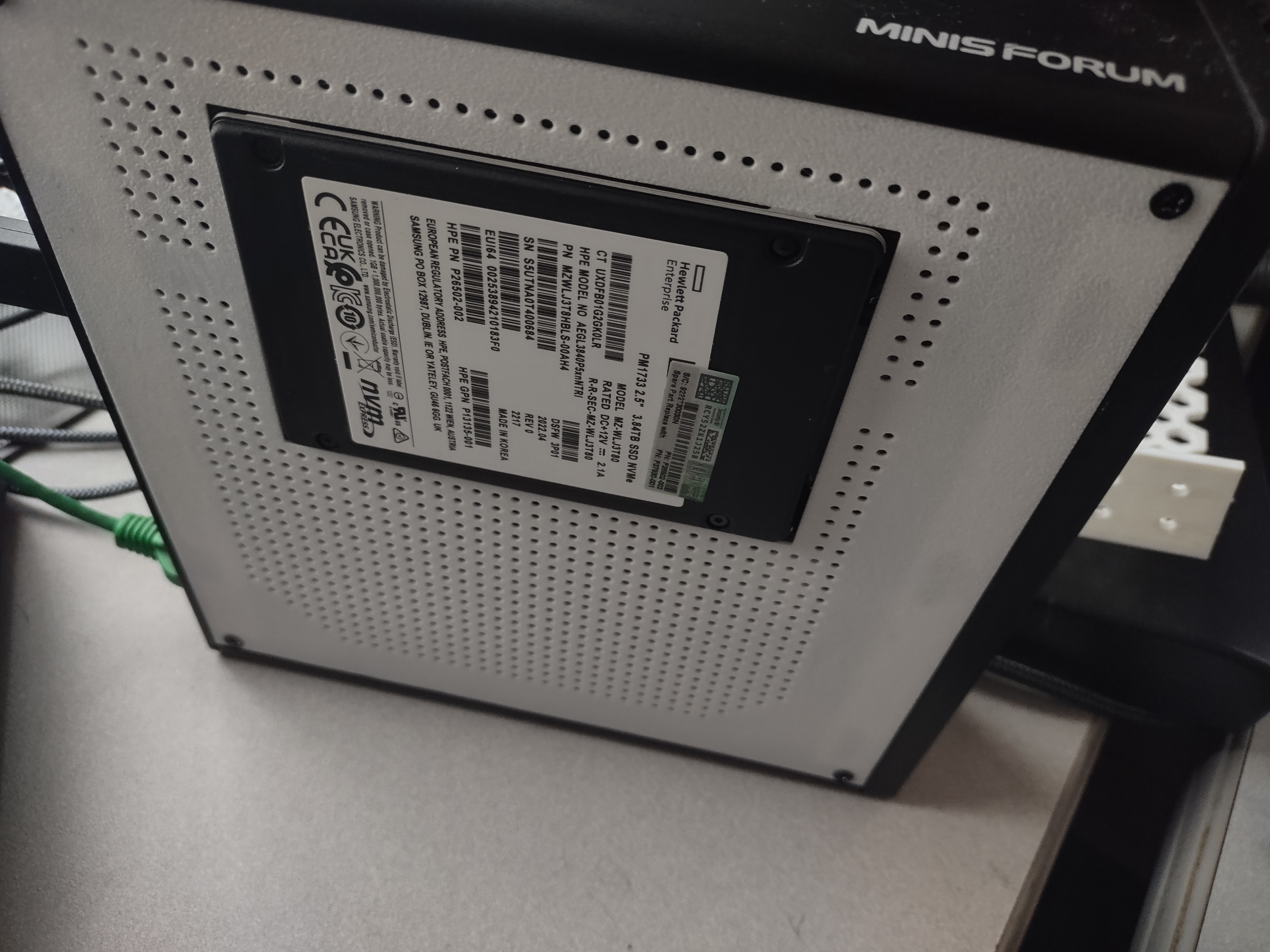 MinisForum MS-A1 backplate for full 15mm U.2 drive