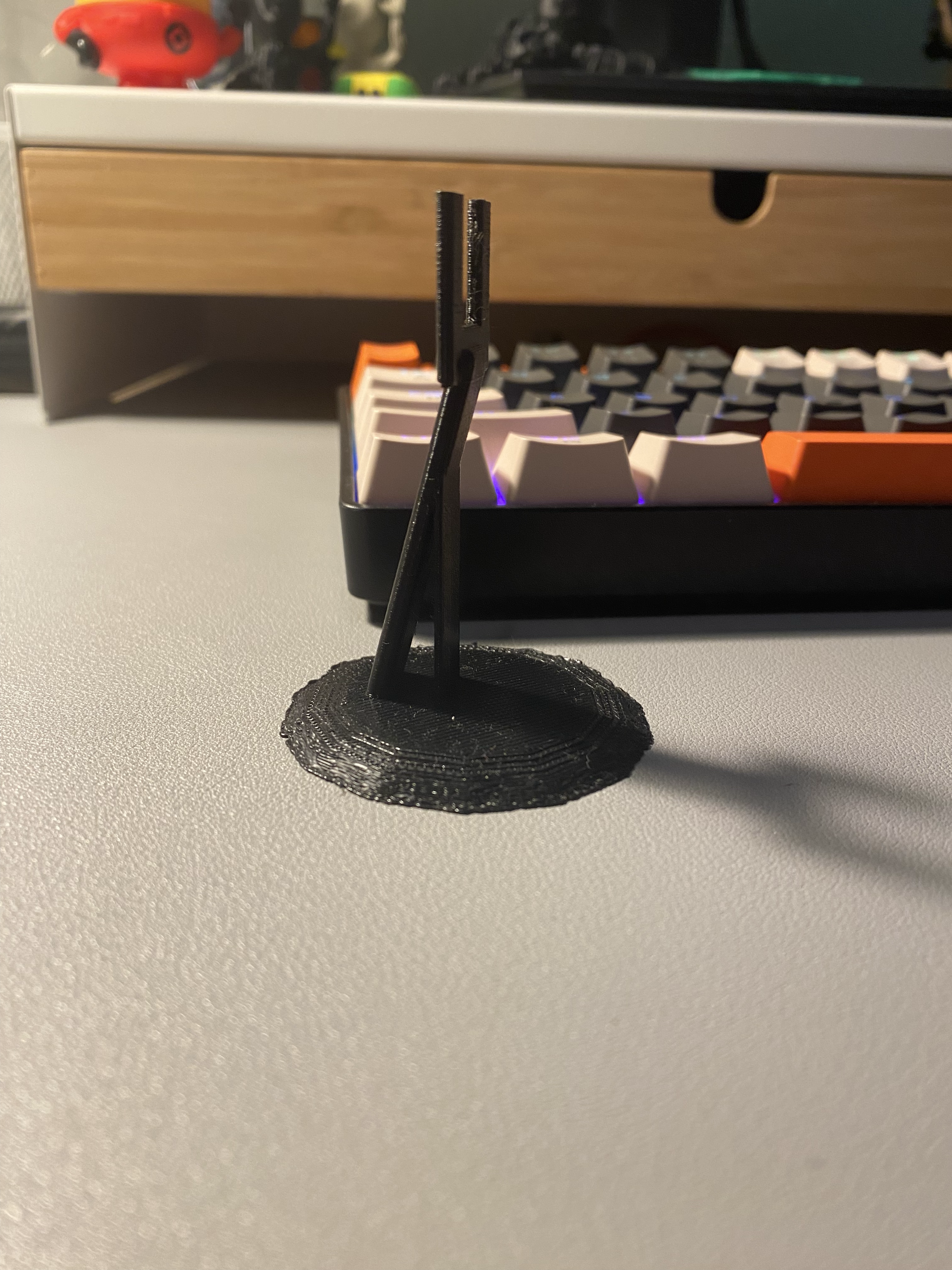 Miniatura 2 do modelo 3D Mouse cable holder