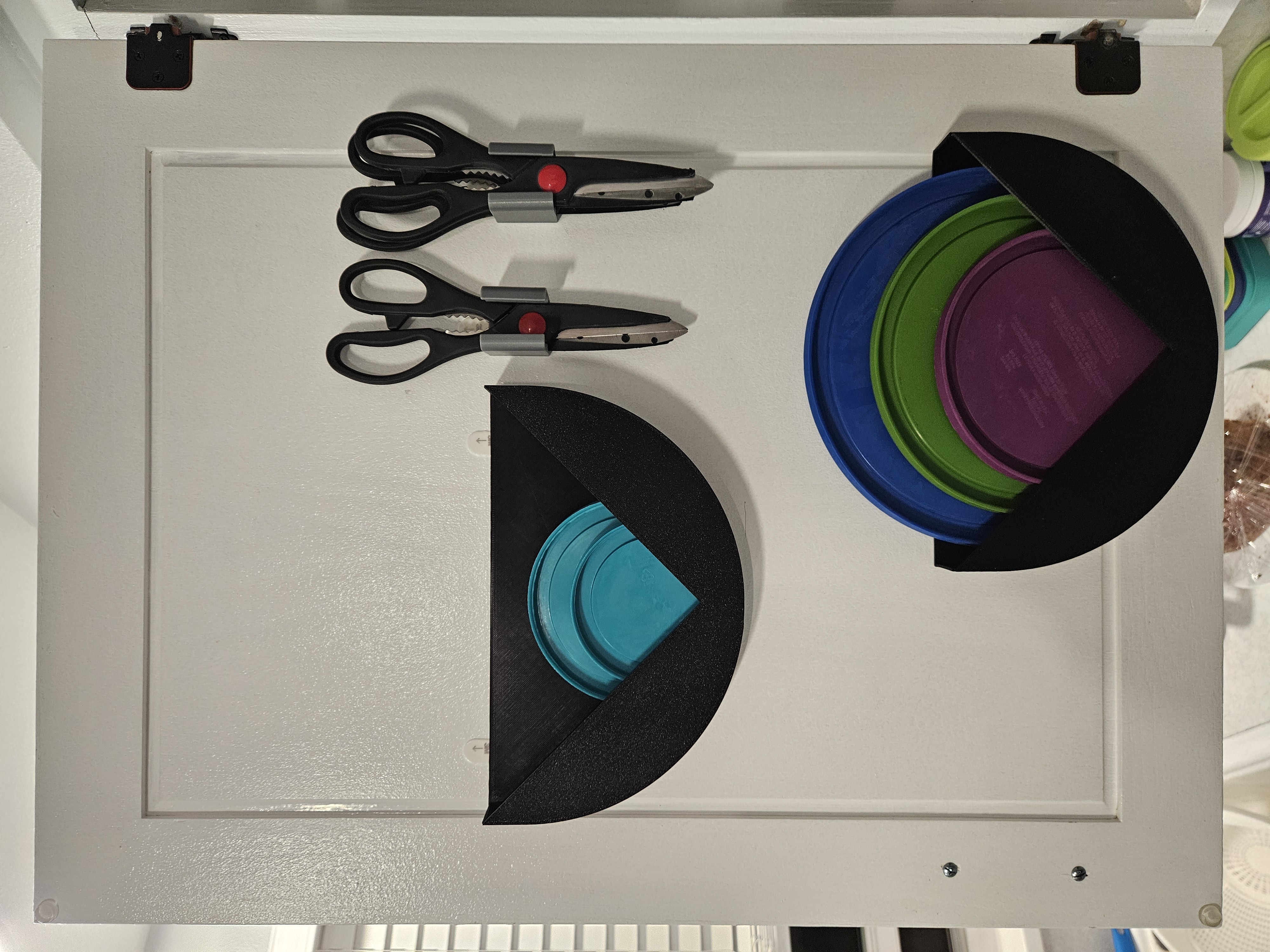 Round Lid Holder