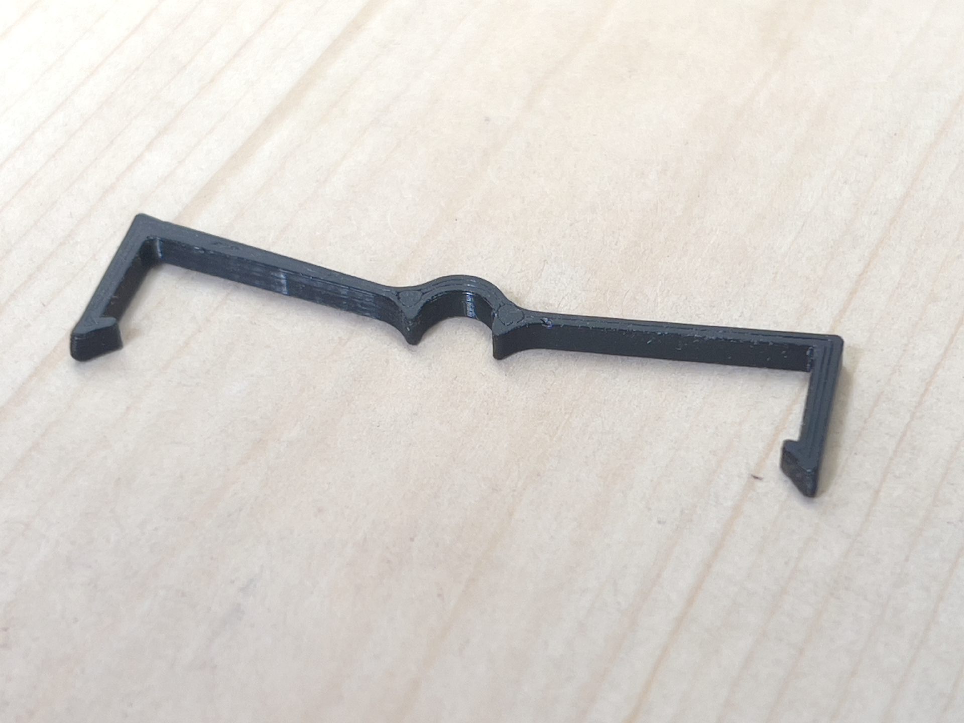 Springy Pegboard Clip - for pegboards with 1" grid
