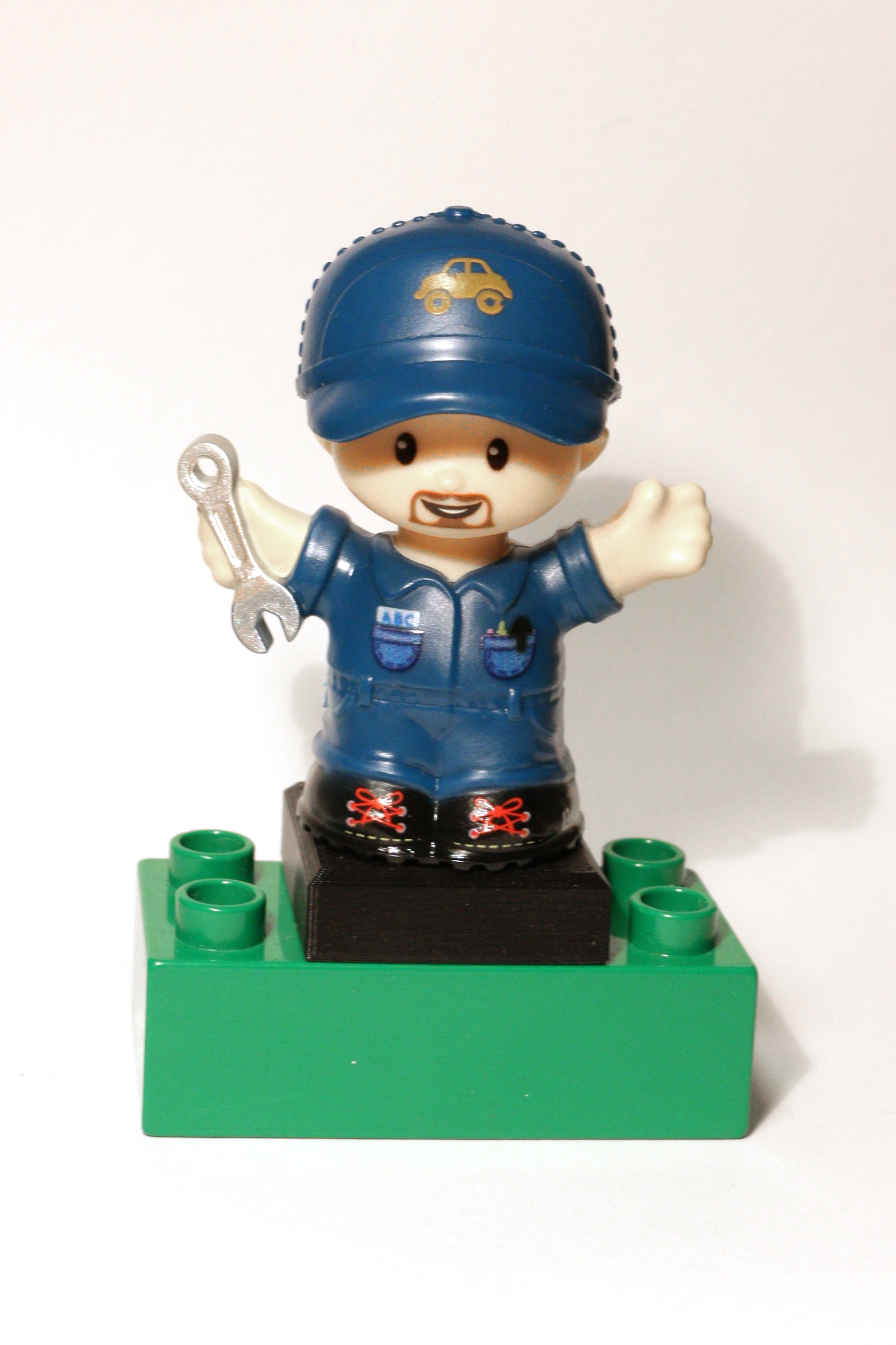 Lego Duplo / Fisher-Price Little People adapter
