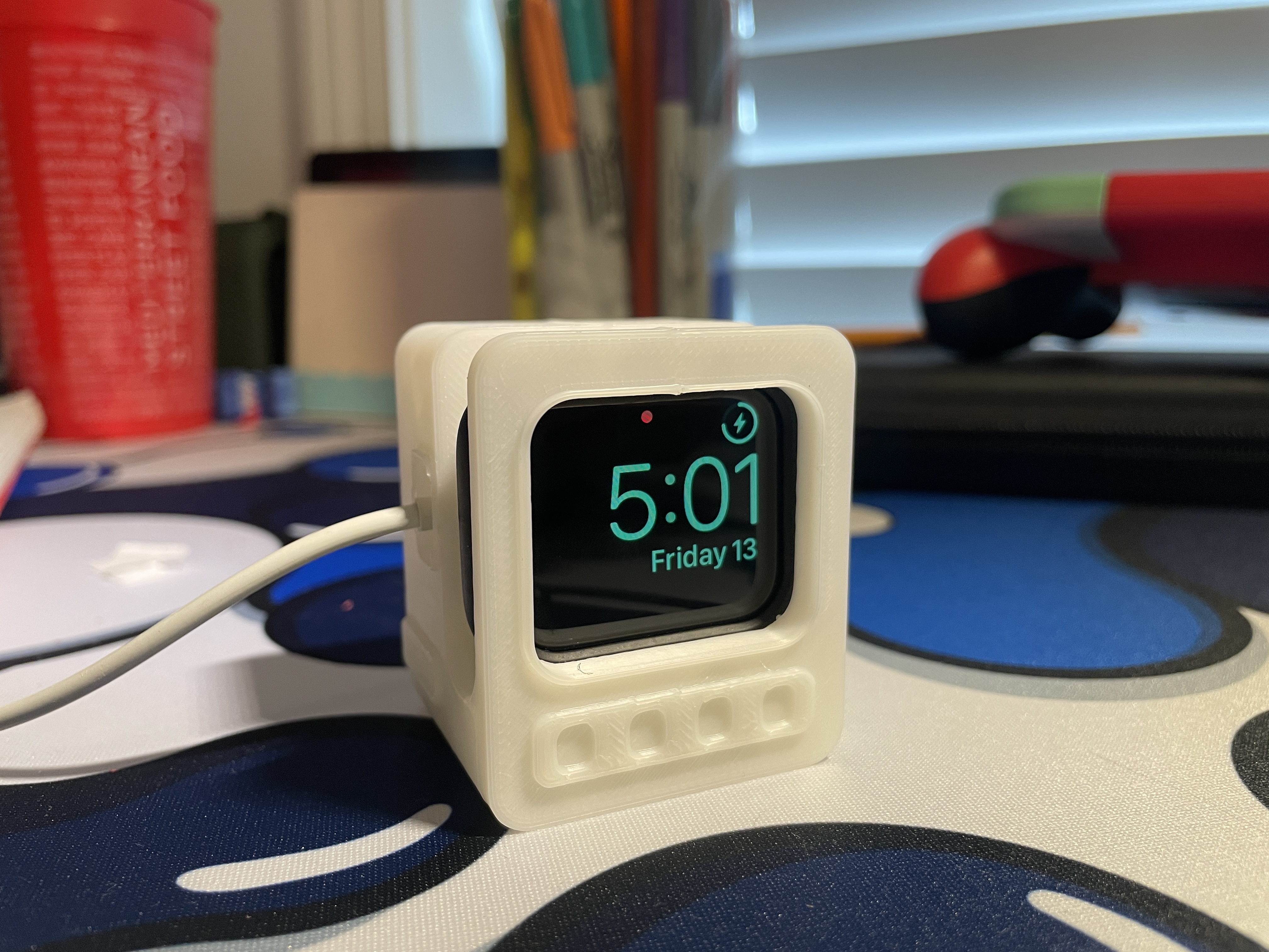 Vintage TV apple watch stand, 40mm/41mm