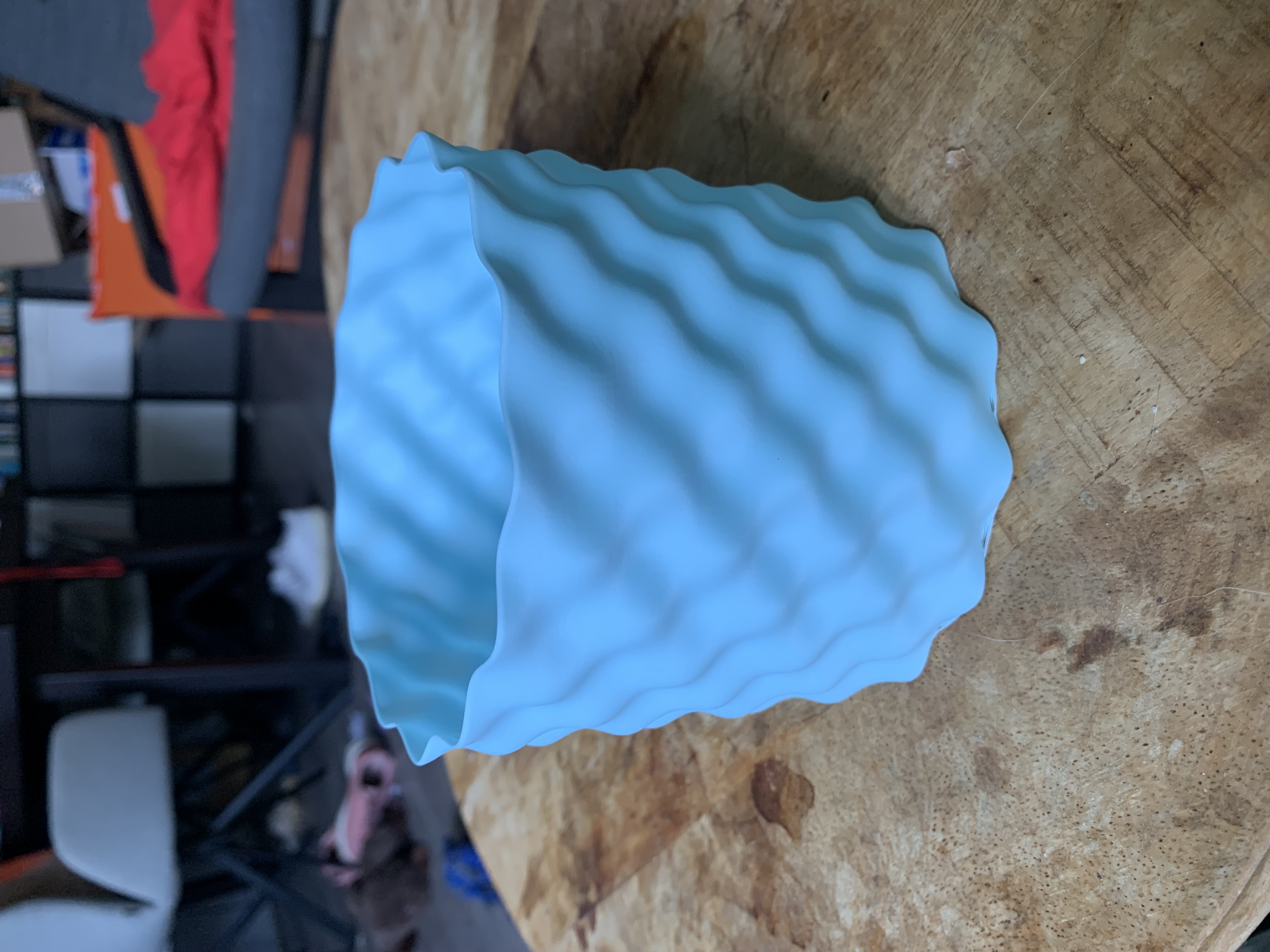 Wave pattern planter