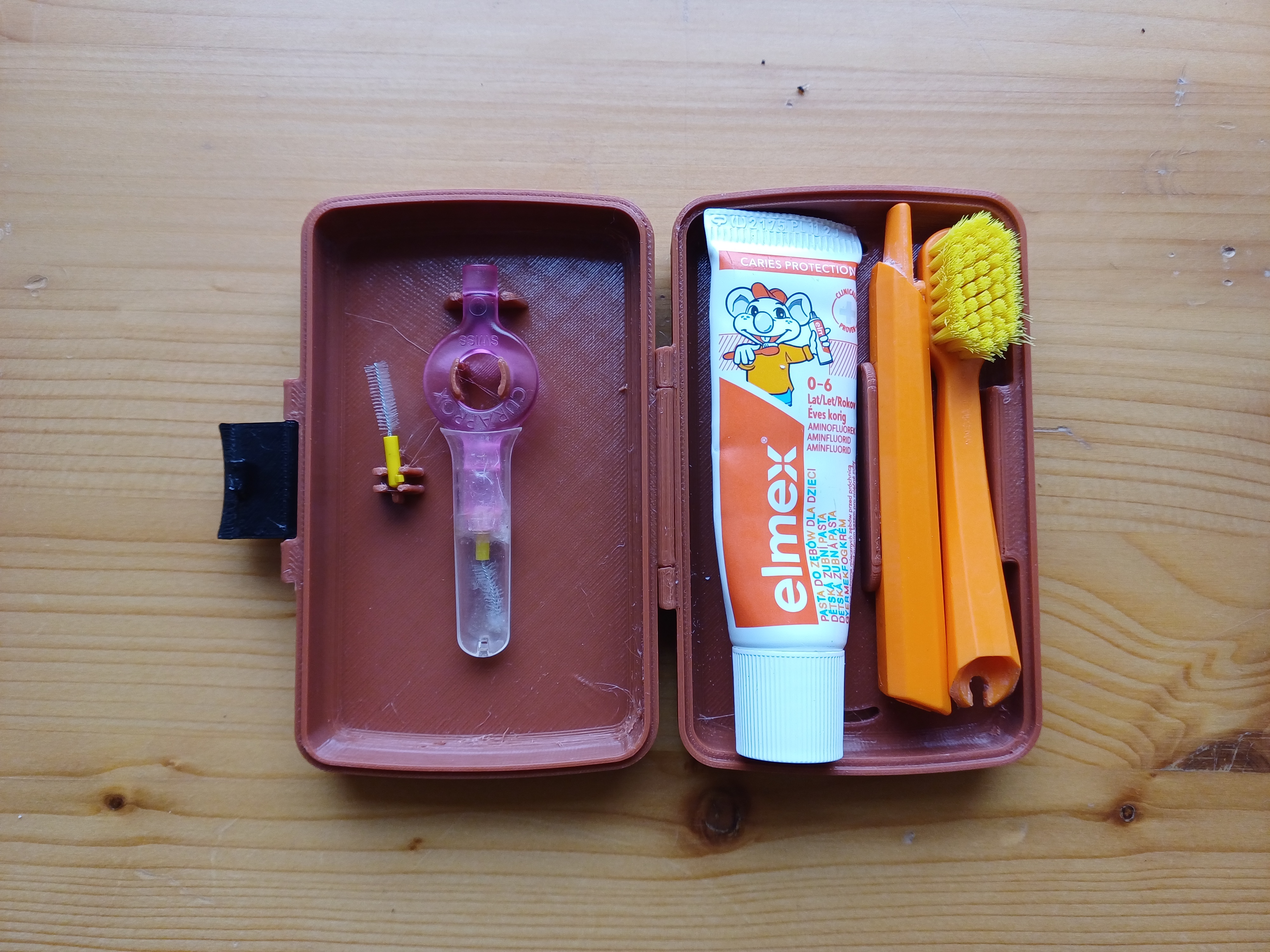 curaprox travel set — thumbnail 2