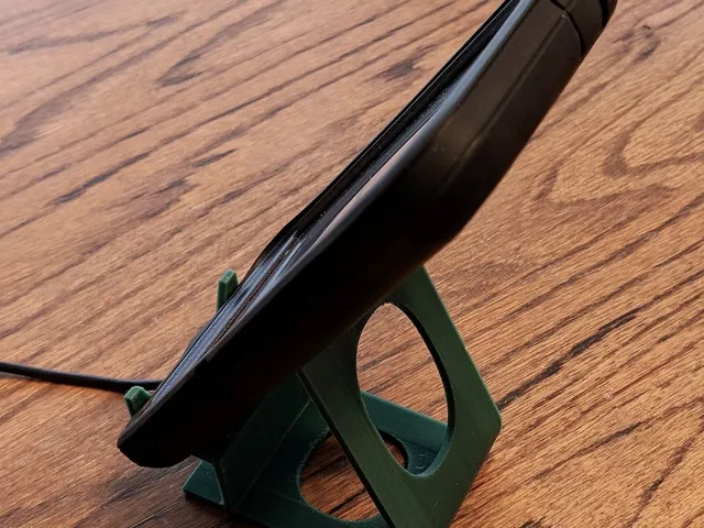 Customizable Phone and Tablet Desktop Stand
