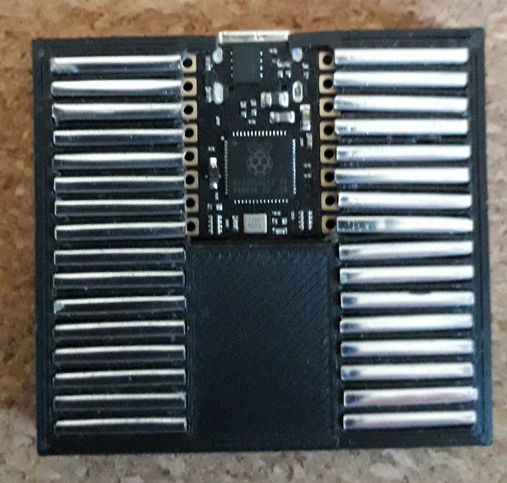 Tiny2350 Breadboard — thumbnail 3