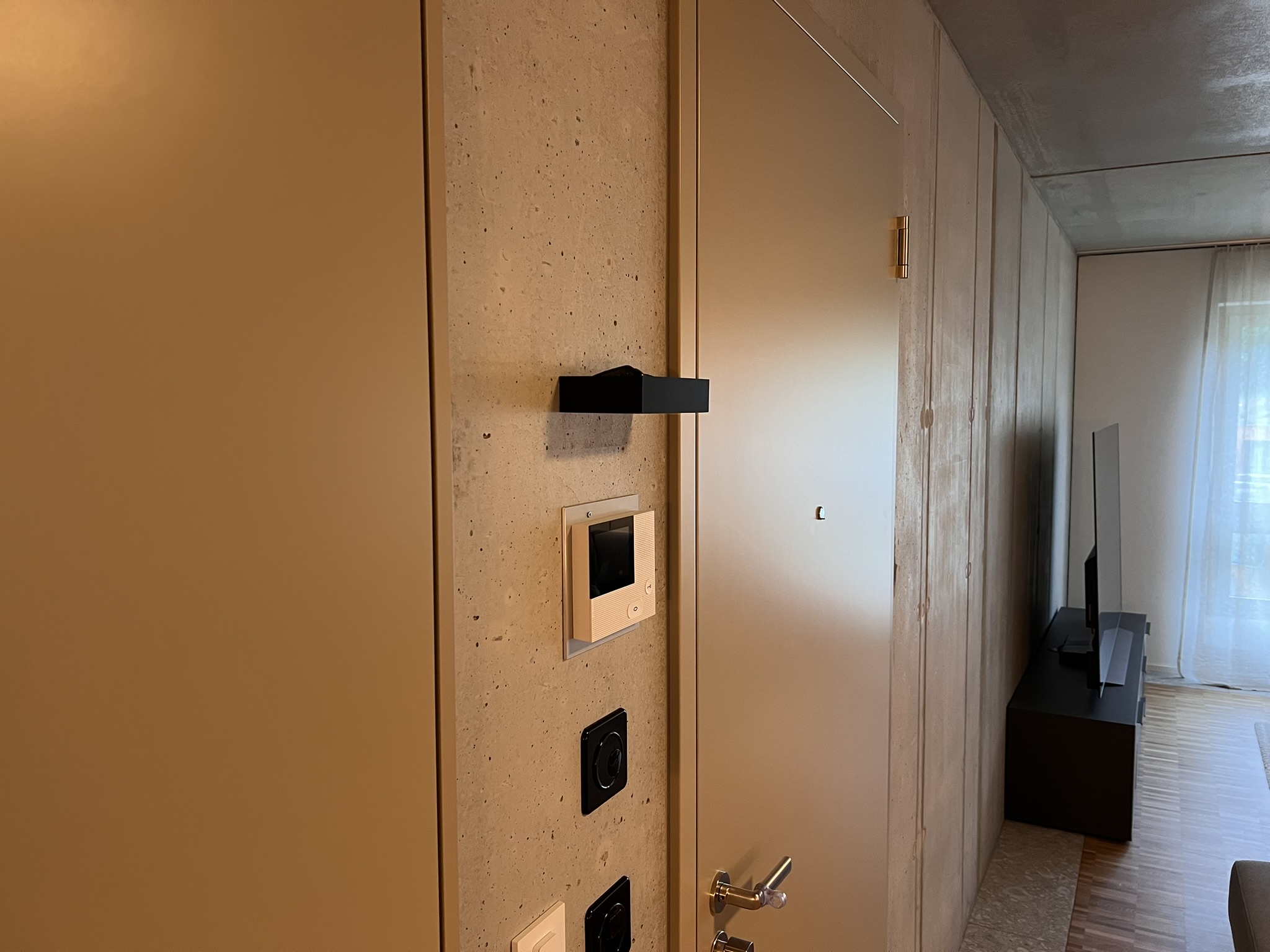 Miniatura 3 do modelo 3D Modern Wall Mounted Key Tray