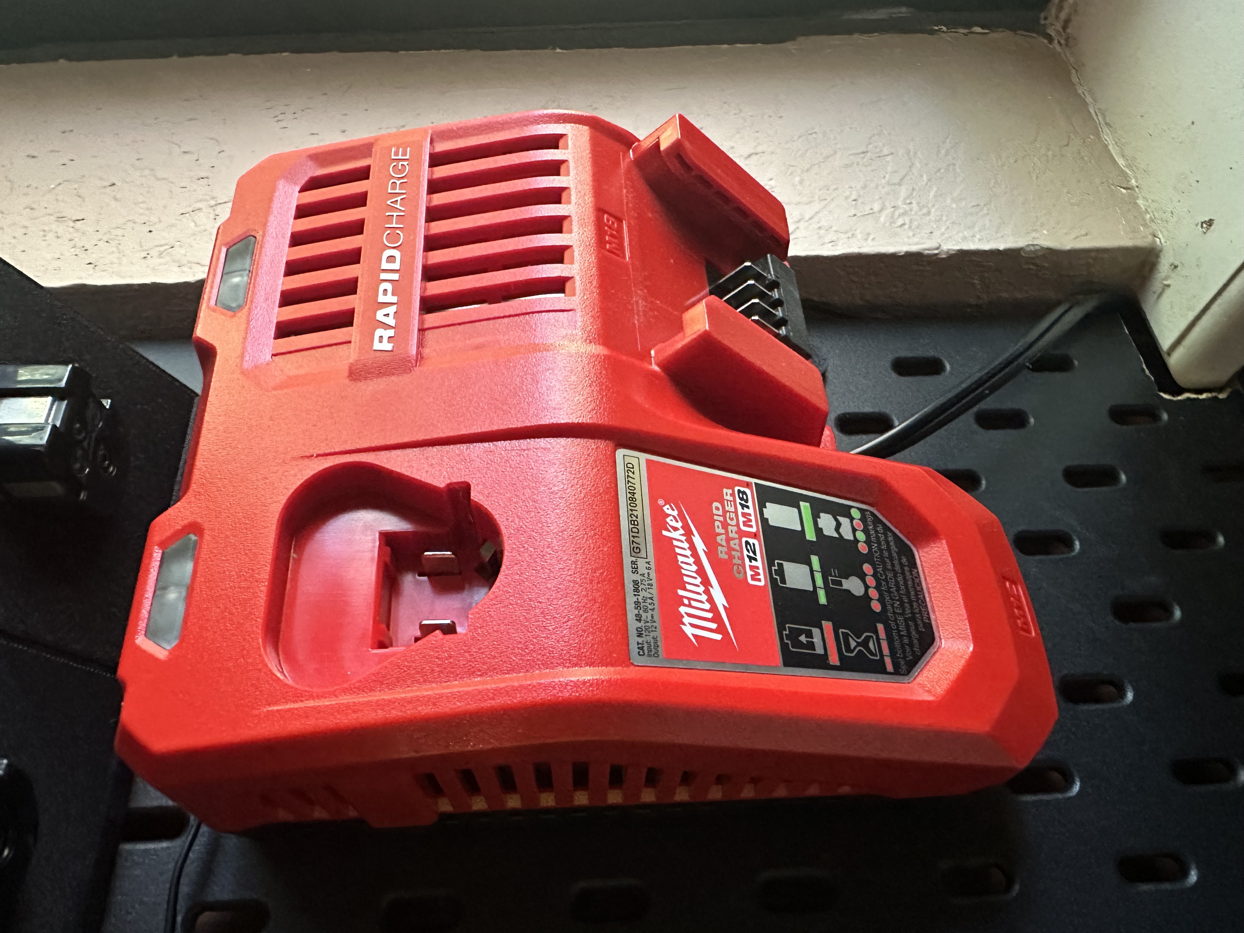 Milwaukee Charger Mount Ikea Skadis M12/M18 M3 T-Nut - REMIX