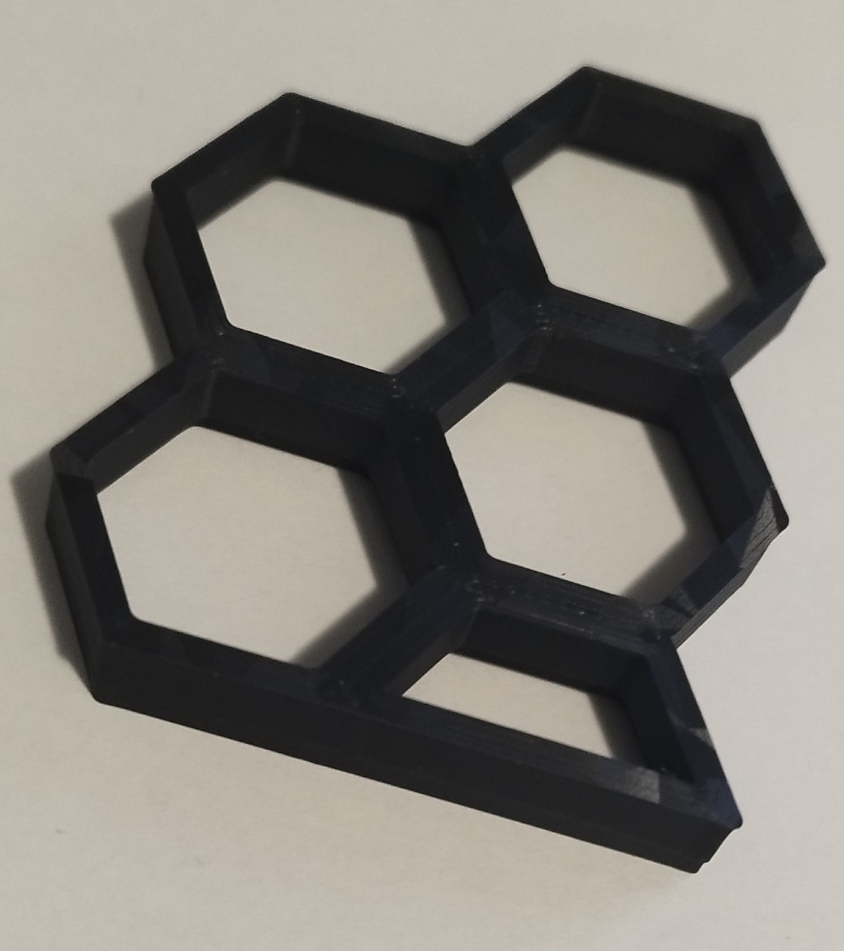 Honeycomb wall border short H