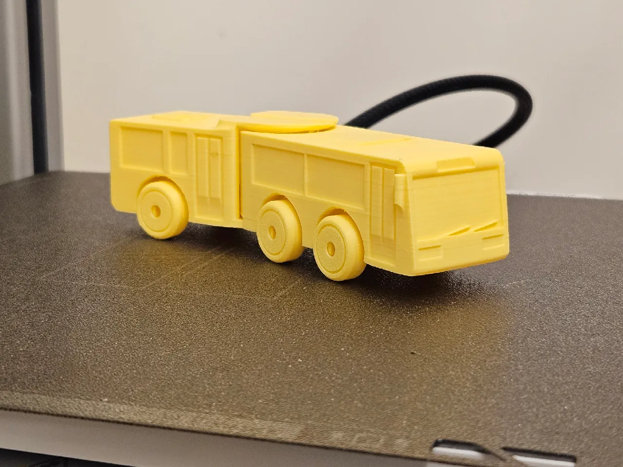 Articulated Bus - Easy print & build by Andreas Fridh | Download free ...