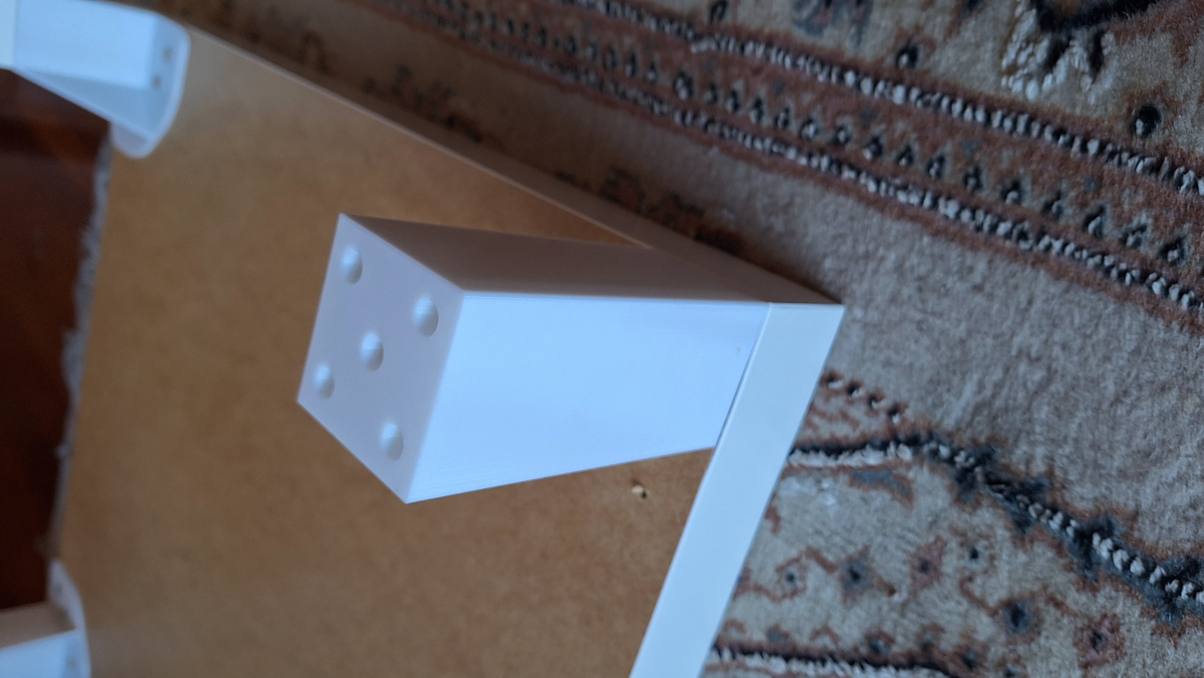 Miniatura 2 do modelo 3D Ikea lack leg riser