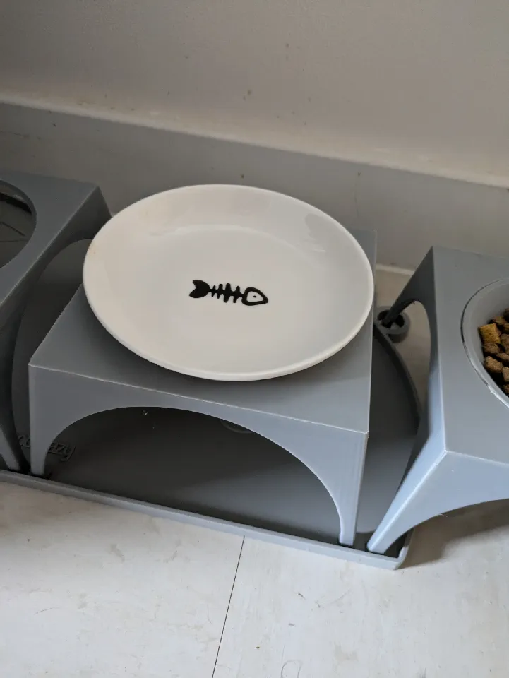 Cat Plate-Bowl Riser by Connor Hollett | Download free STL model ...