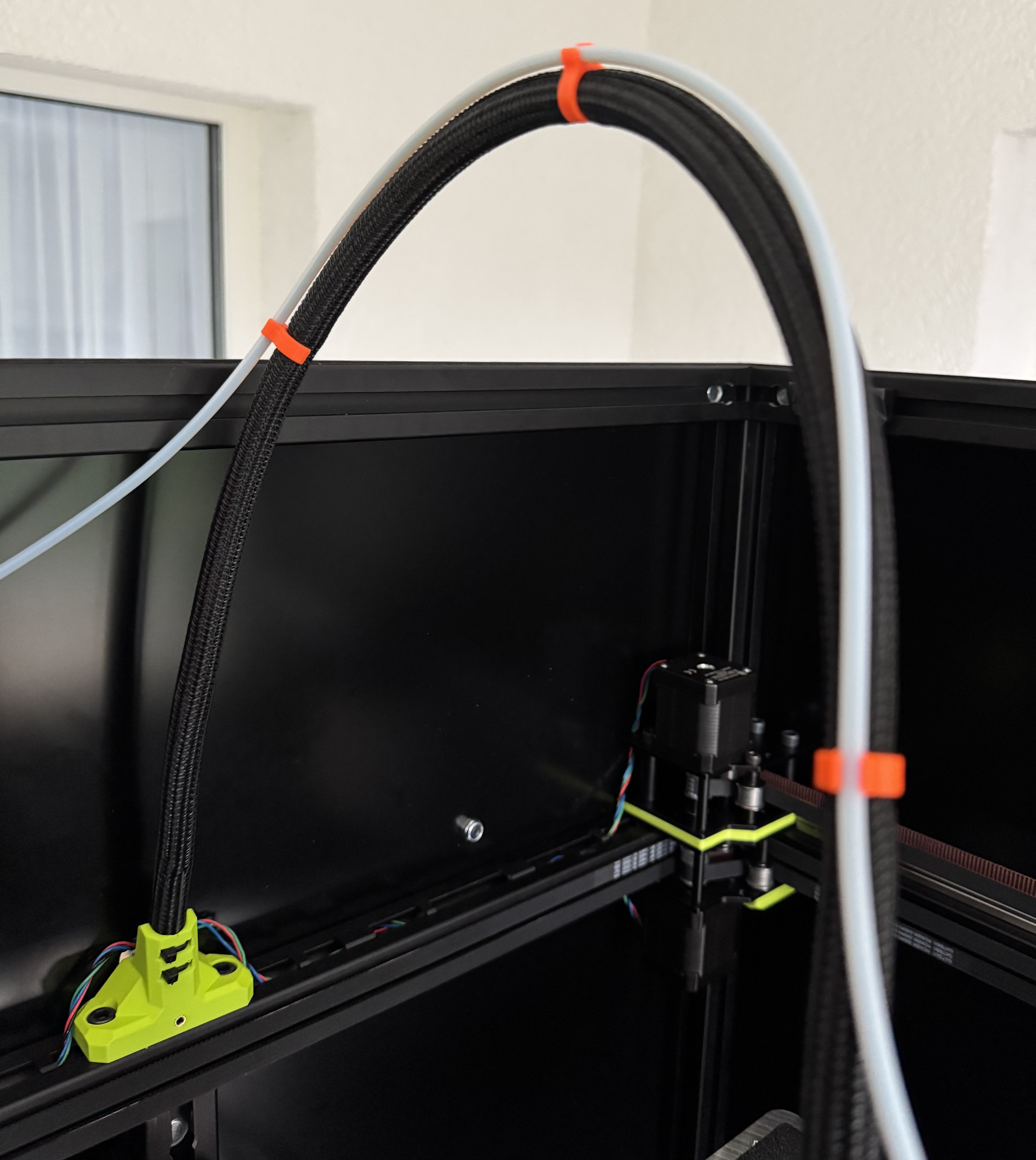 Clip for RatRig V-Core 4 braided sleeve and PTFE tube — thumbnail 2