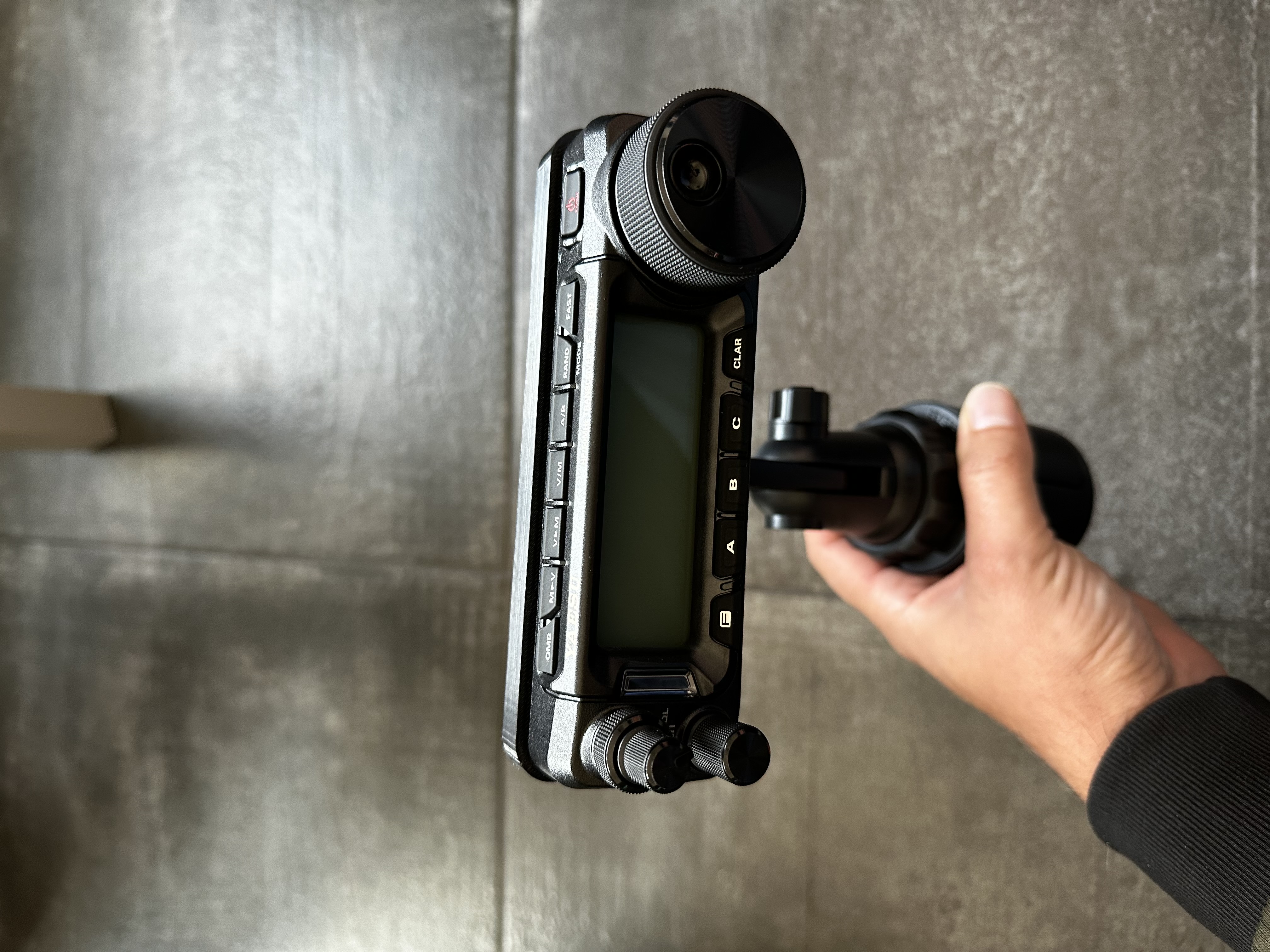 Yaesu ft-891 Mountbracket for Swivel or Car dashboard